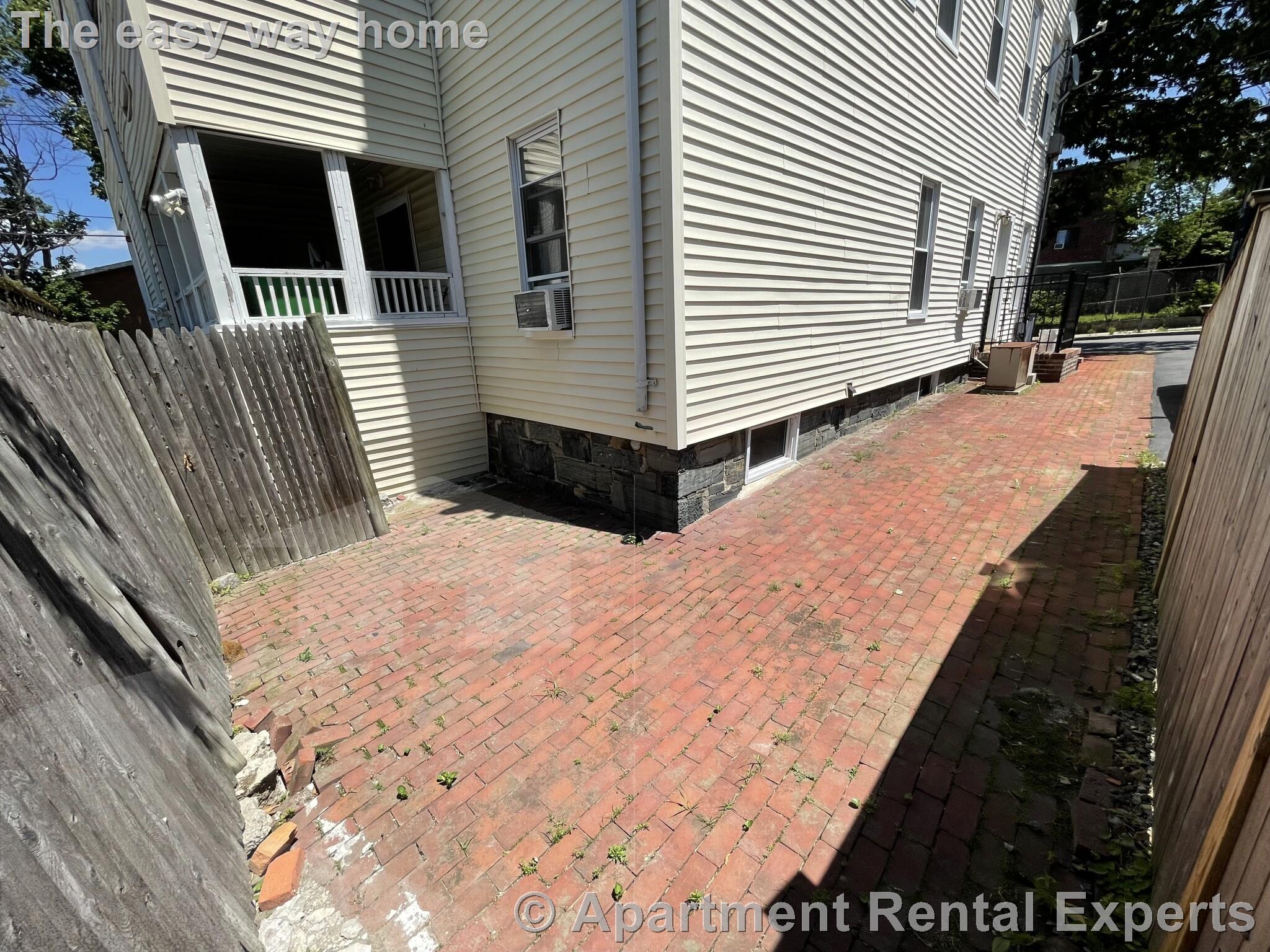 38 Bond St, Winter Hill