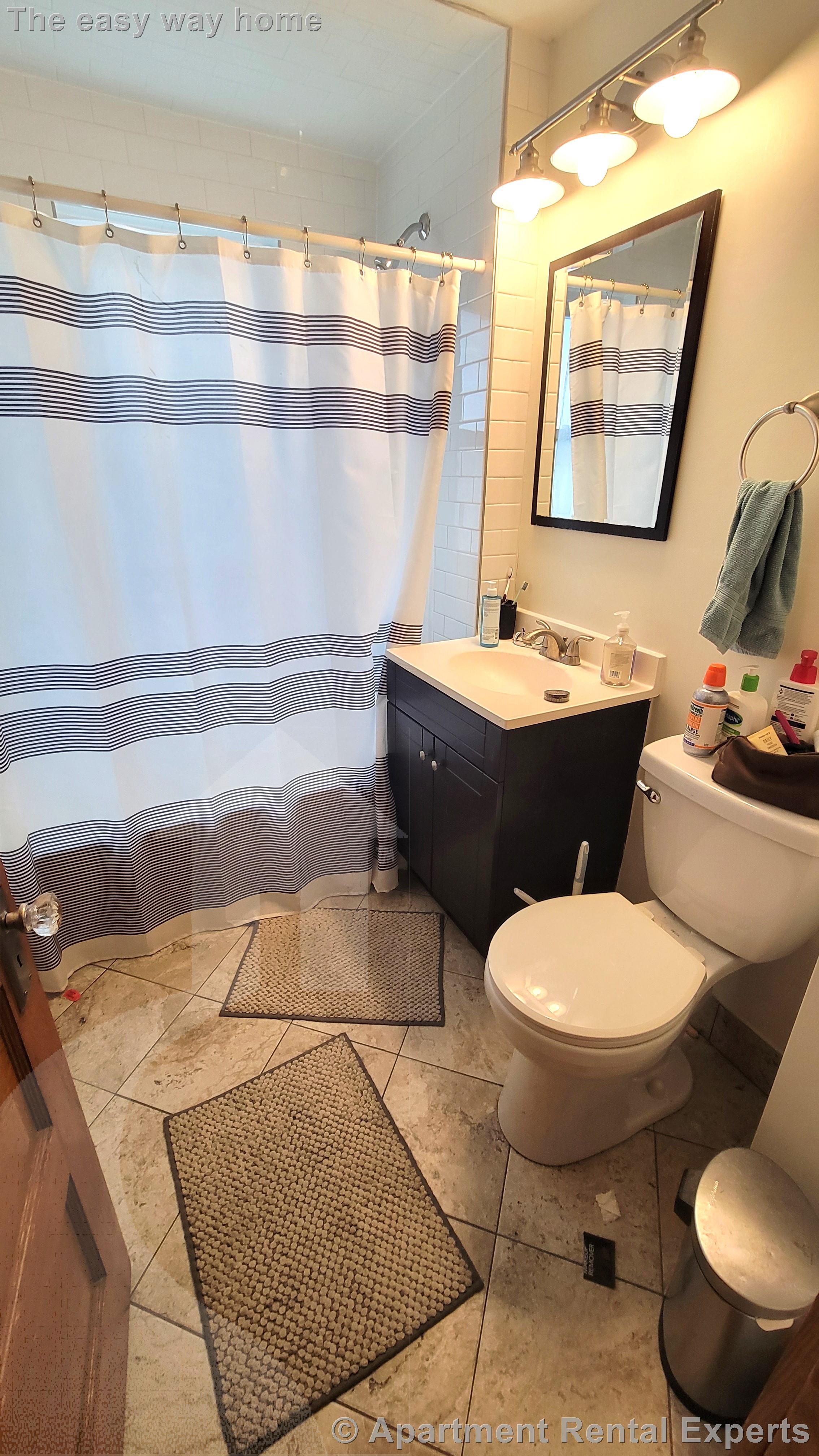 6 Bradford Ave, Tufts