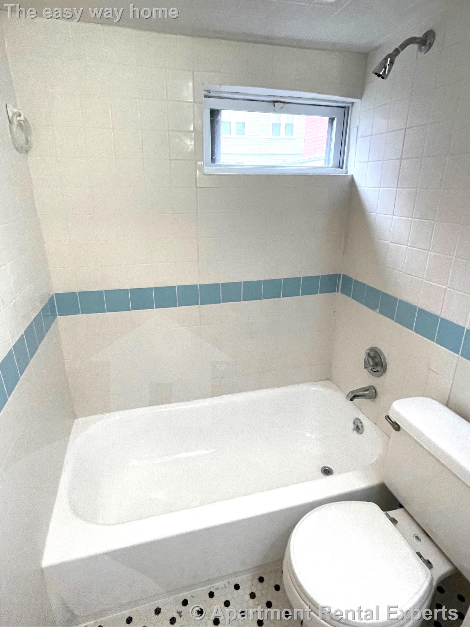 26 Kenwood St, Cambridgeport