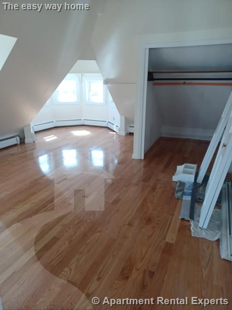 71 Grovers Ave, Winthrop