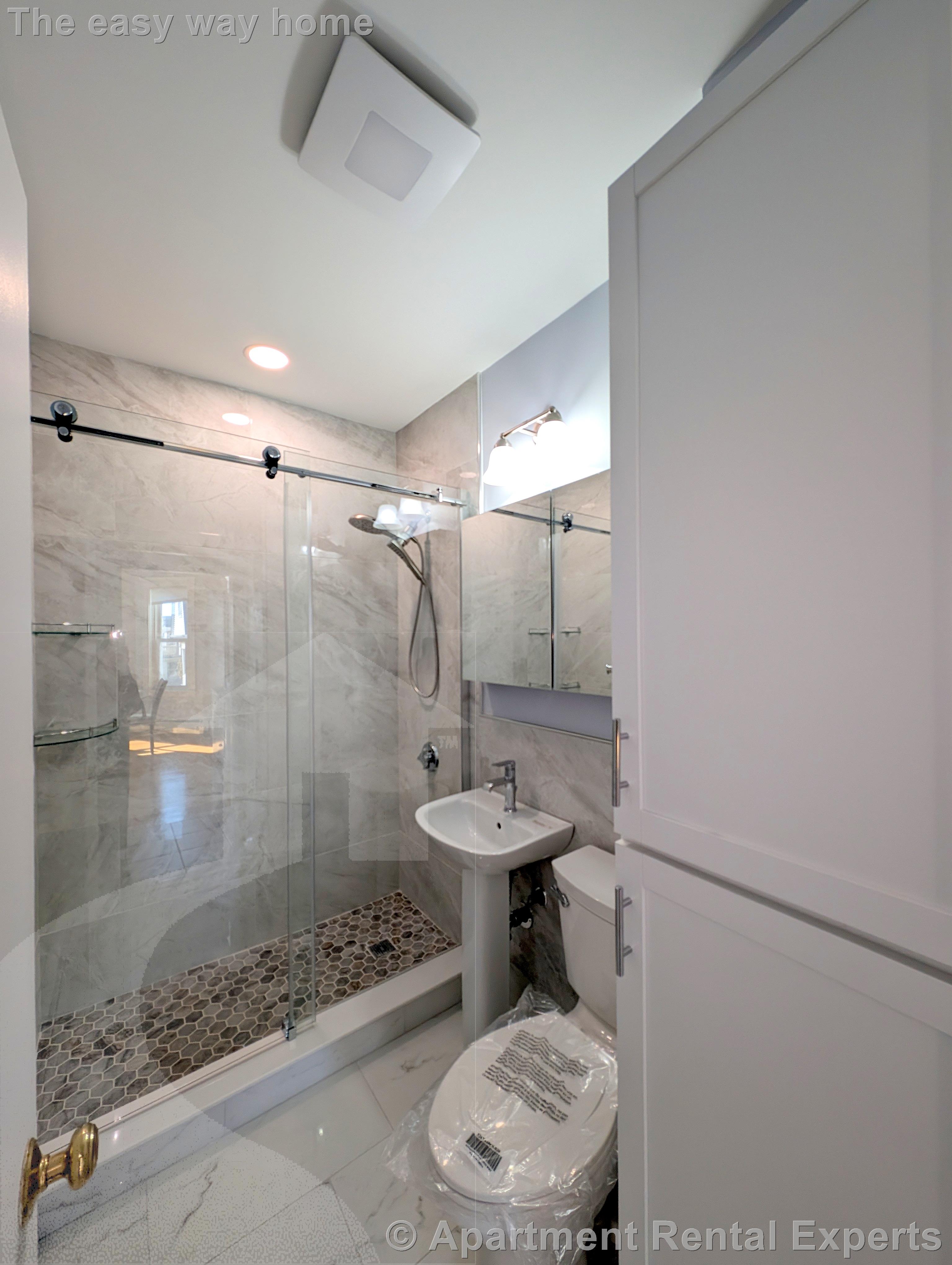 9 New Hampshire Ave, East Somerville