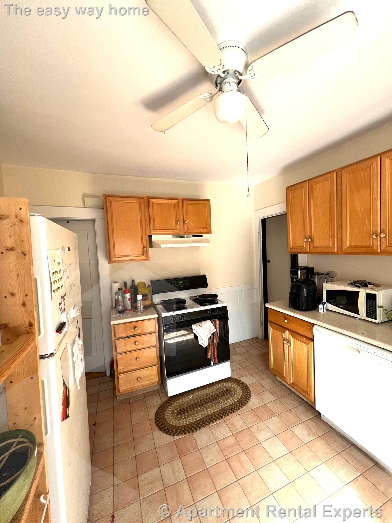 7 Richard Ave, North Cambridge