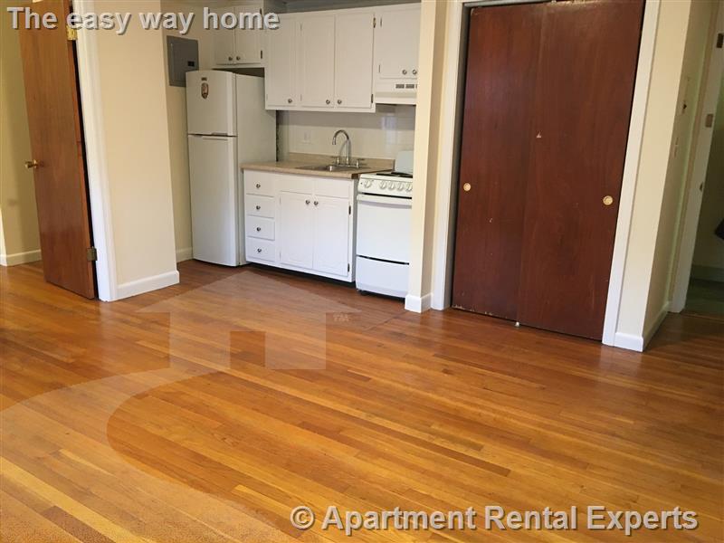 172 N Beacon St, Brighton