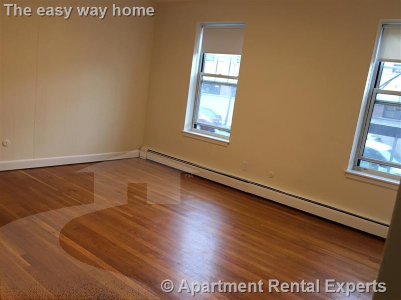 172 N Beacon St, Brighton
