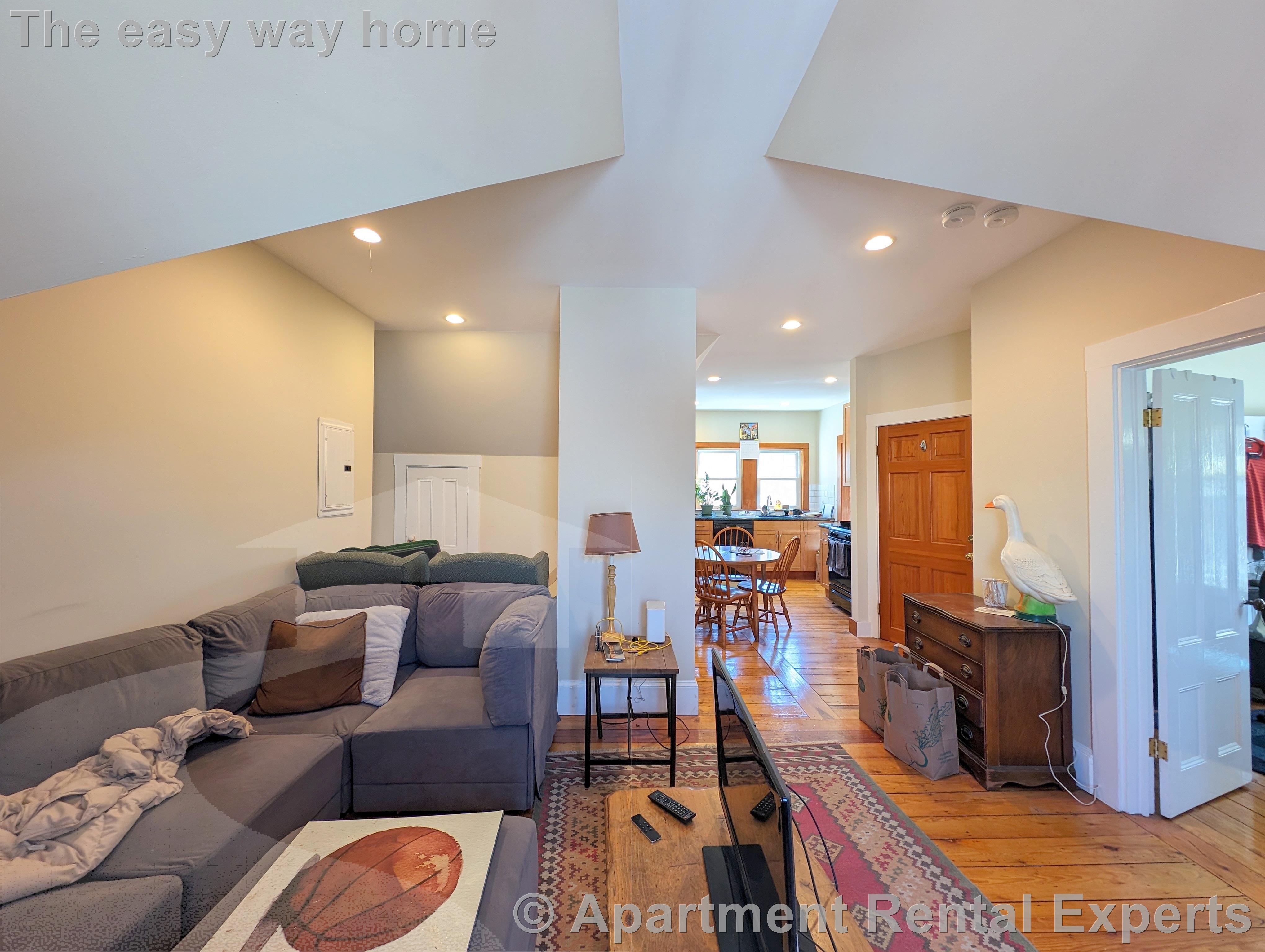 36 Orchard St, Tufts