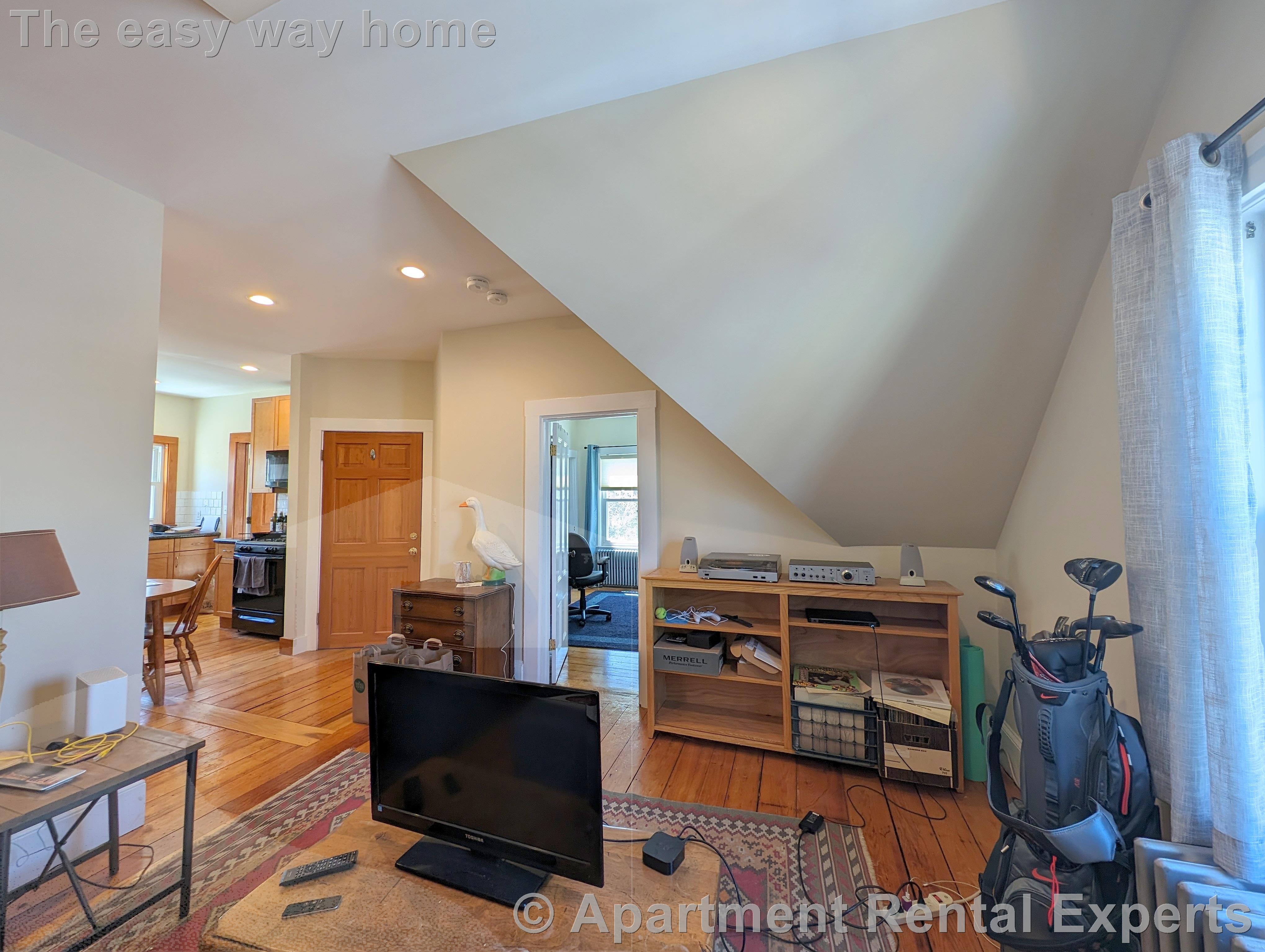 36 Orchard St, Tufts