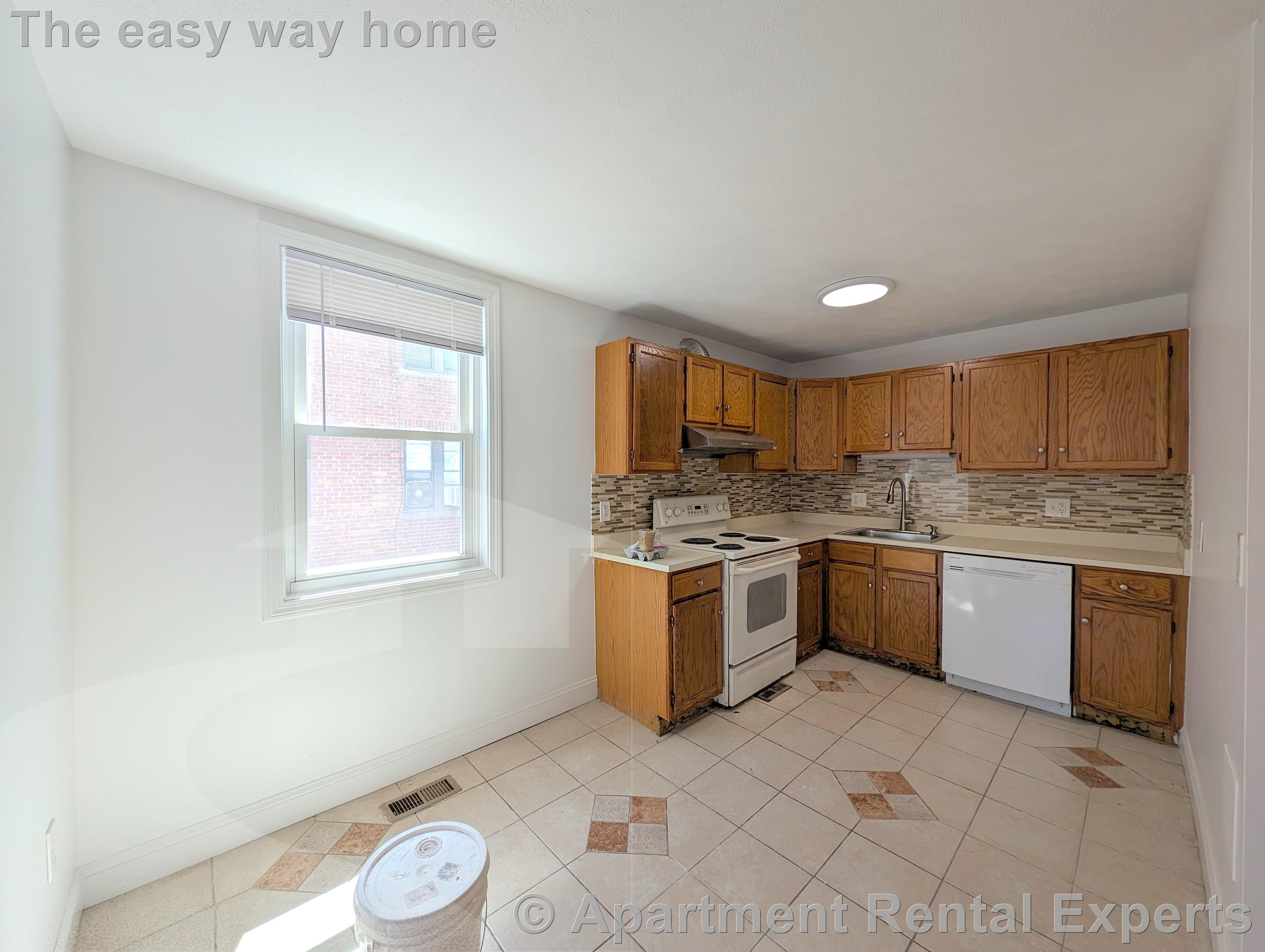 72 Washington St, Malden Center