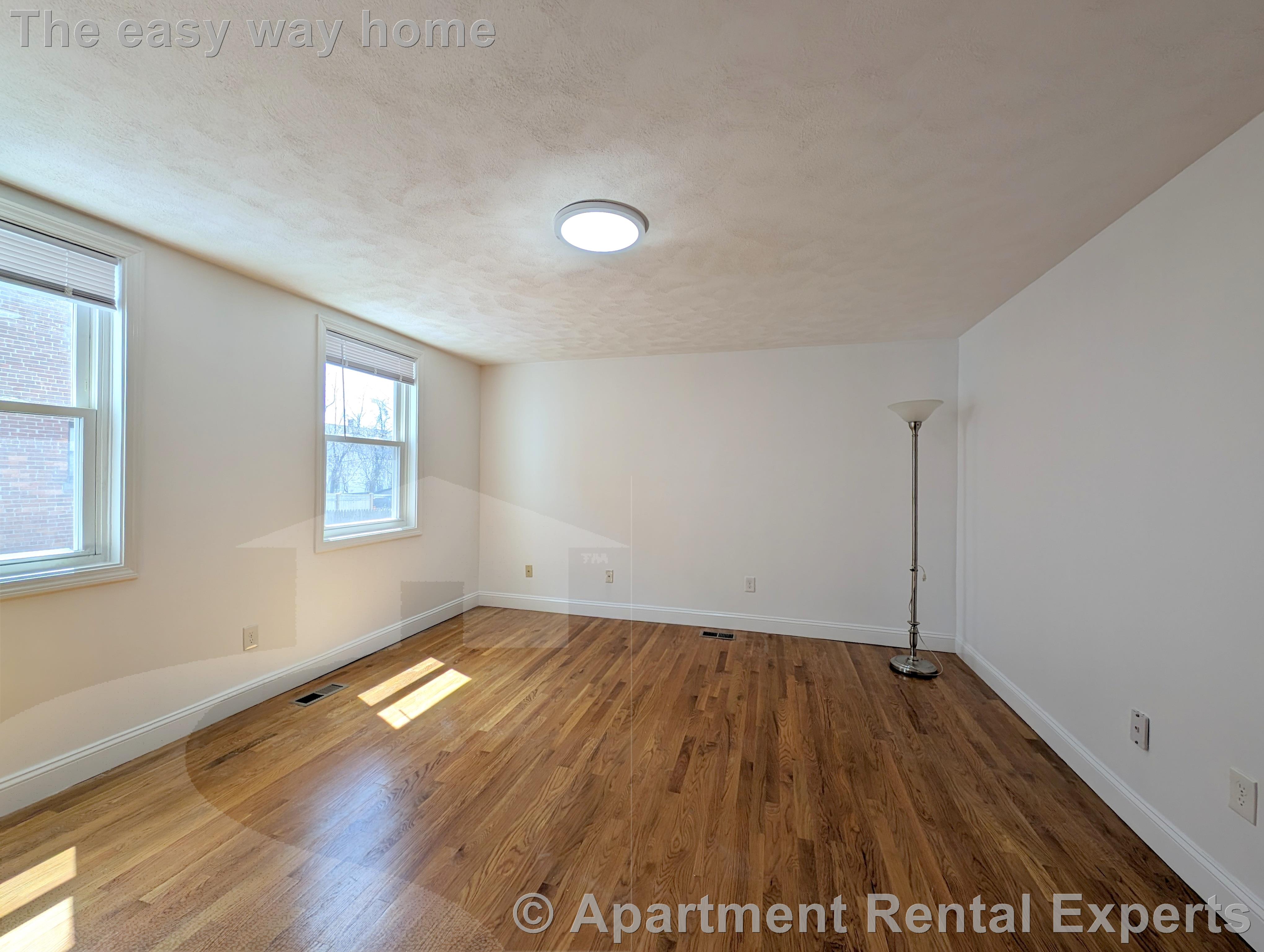 72 Washington St, Malden Center