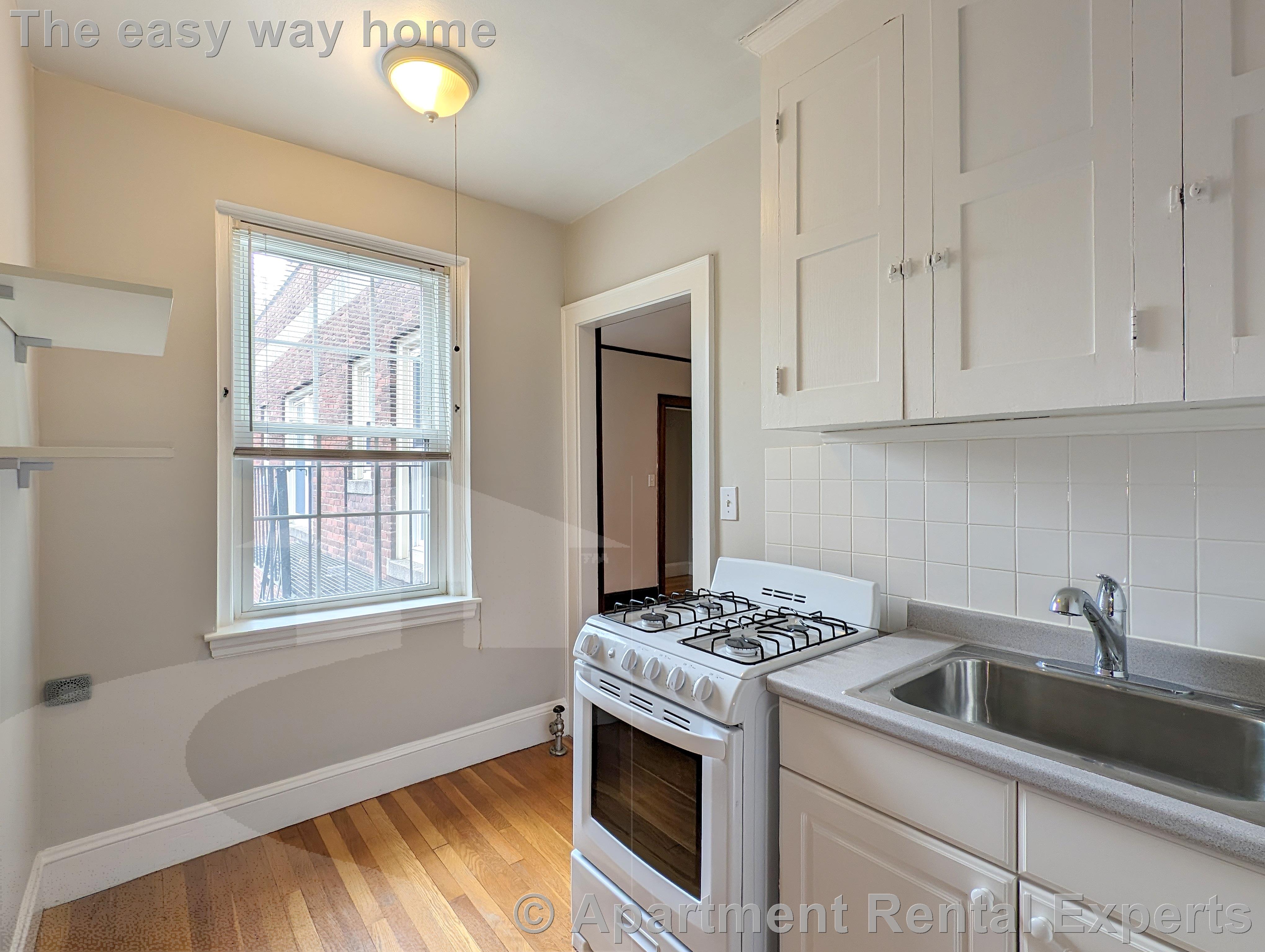 119 College Ave, Davis Square