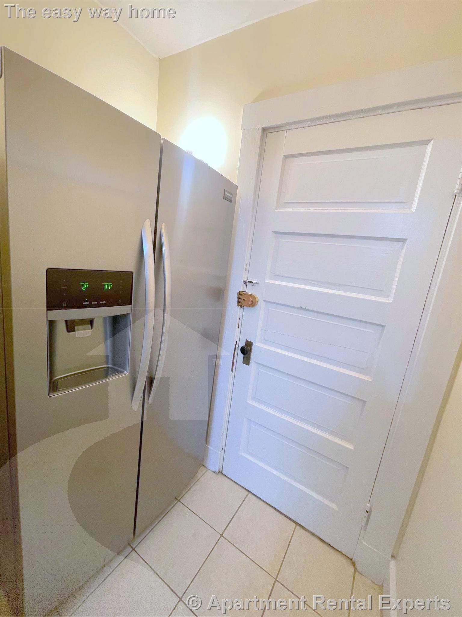 25 Fairfield St, Porter Square