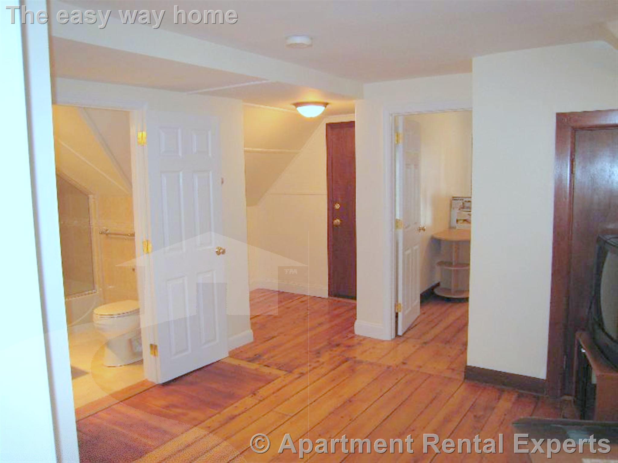 17-19 Cutter Ave, Davis Square