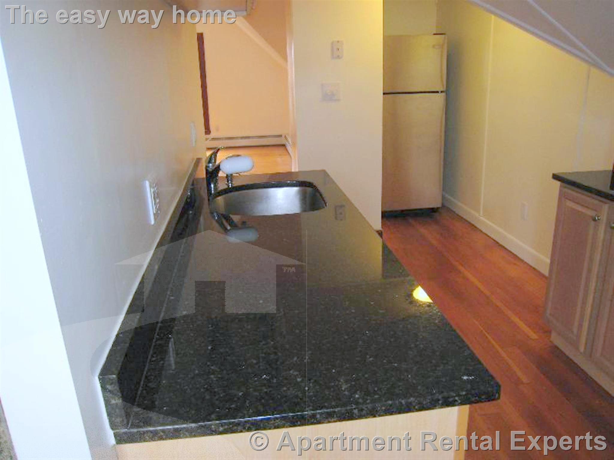 17-19 Cutter Ave, Davis Square