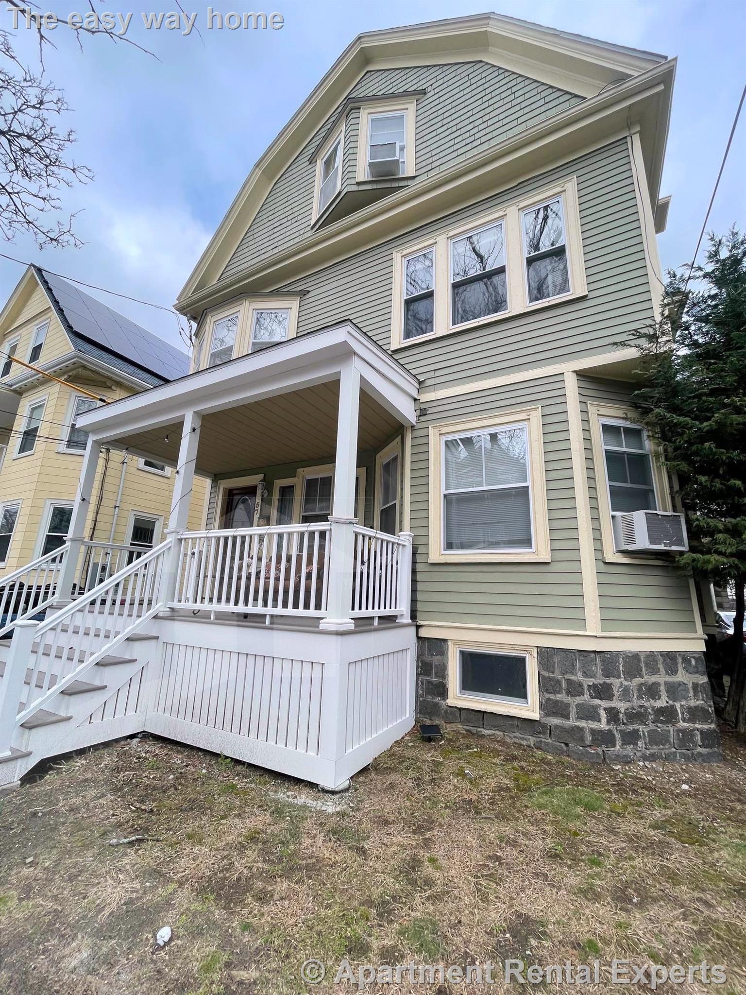 57 Simpson Ave, Davis Square