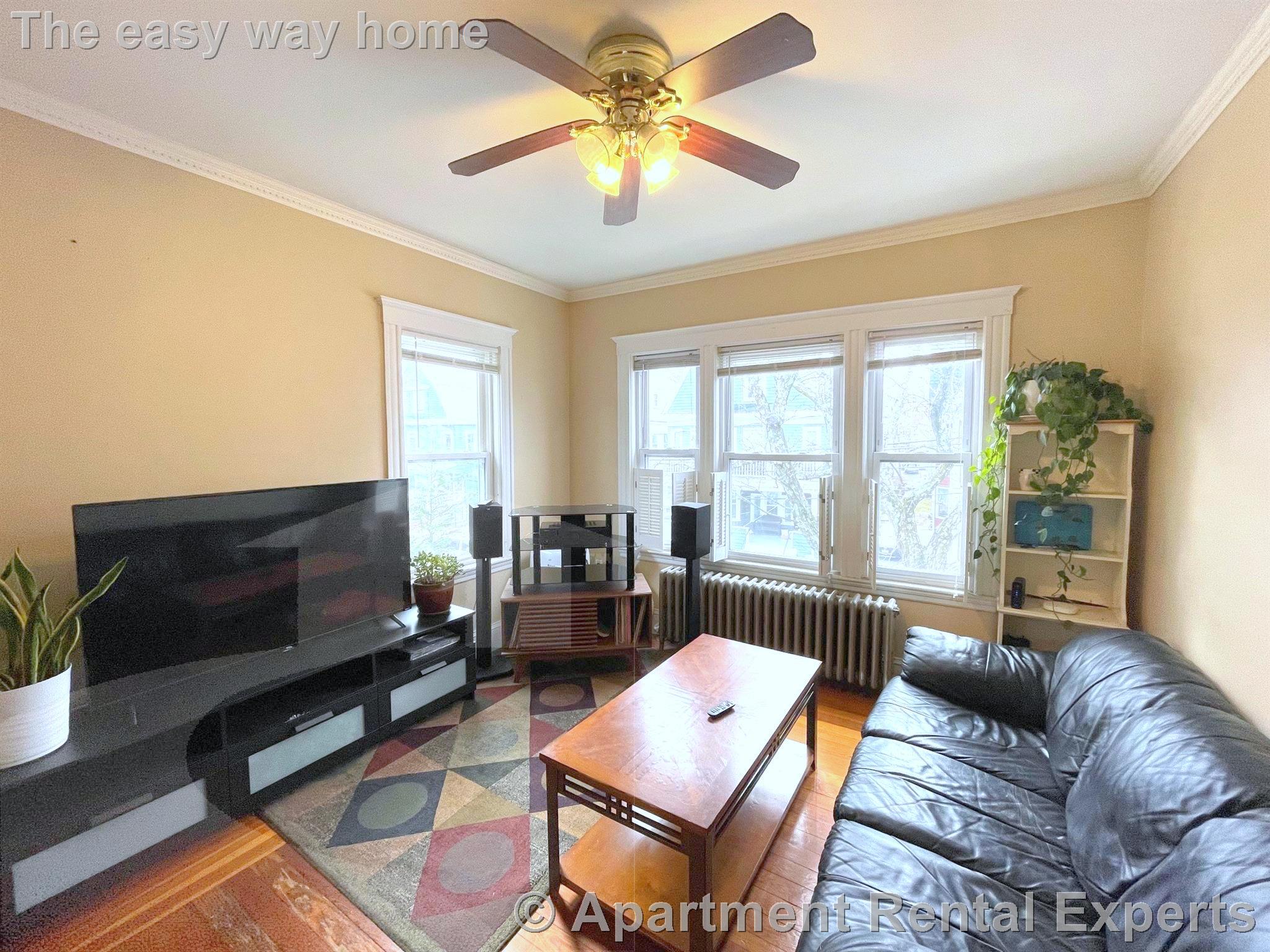 57 Simpson Ave, Davis Square