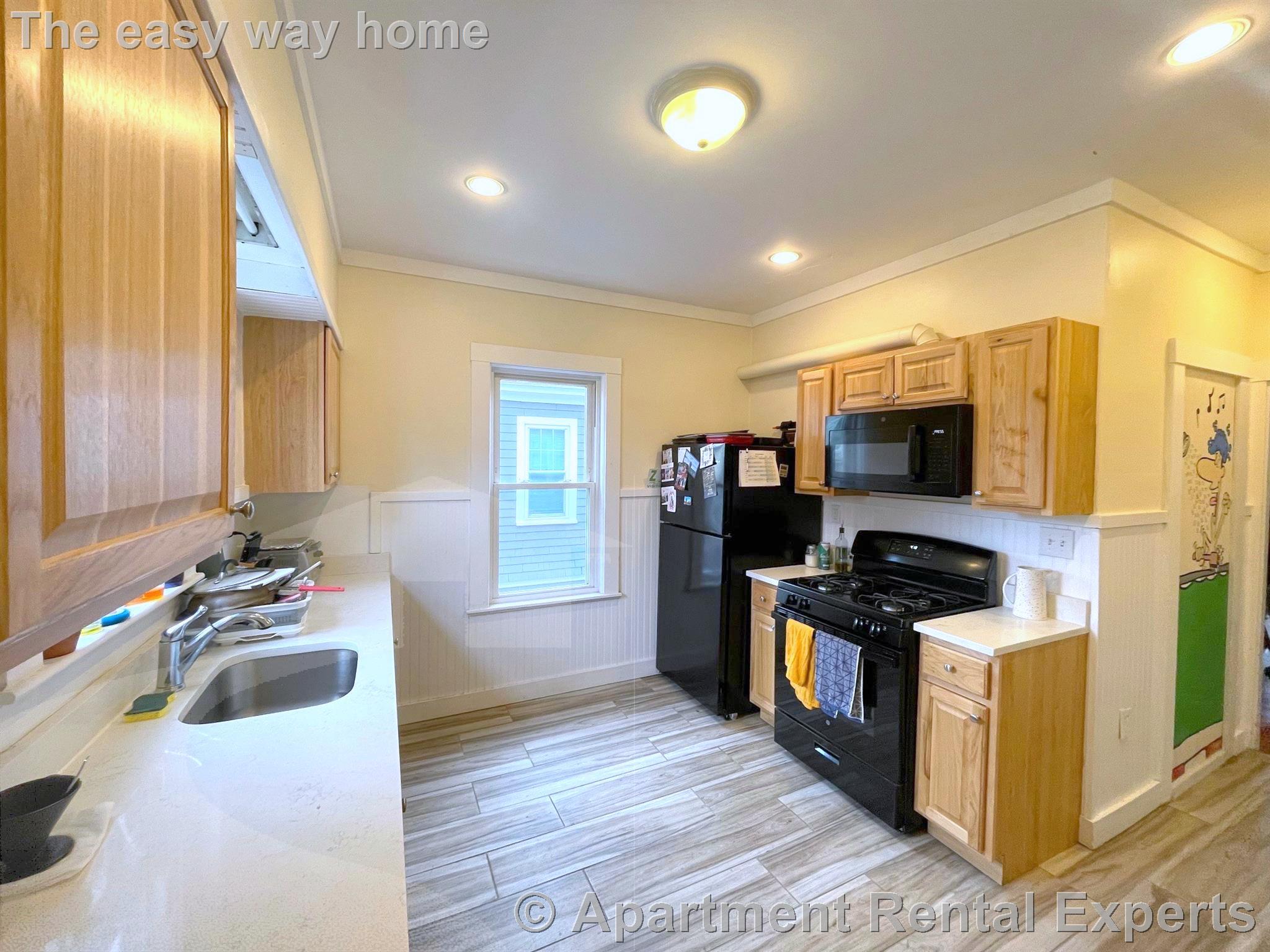 57 Simpson Ave, Davis Square