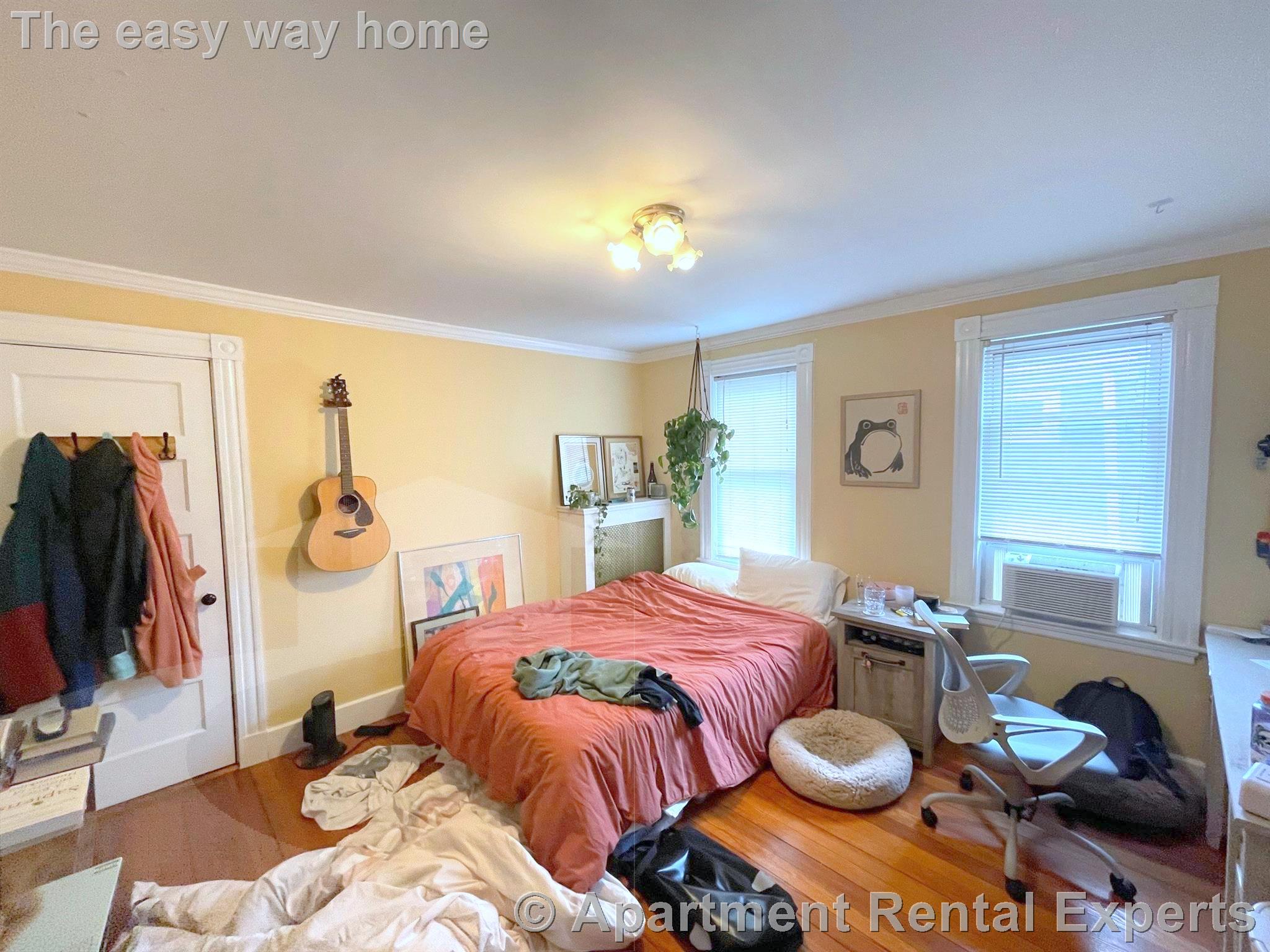 57 Simpson Ave, Davis Square