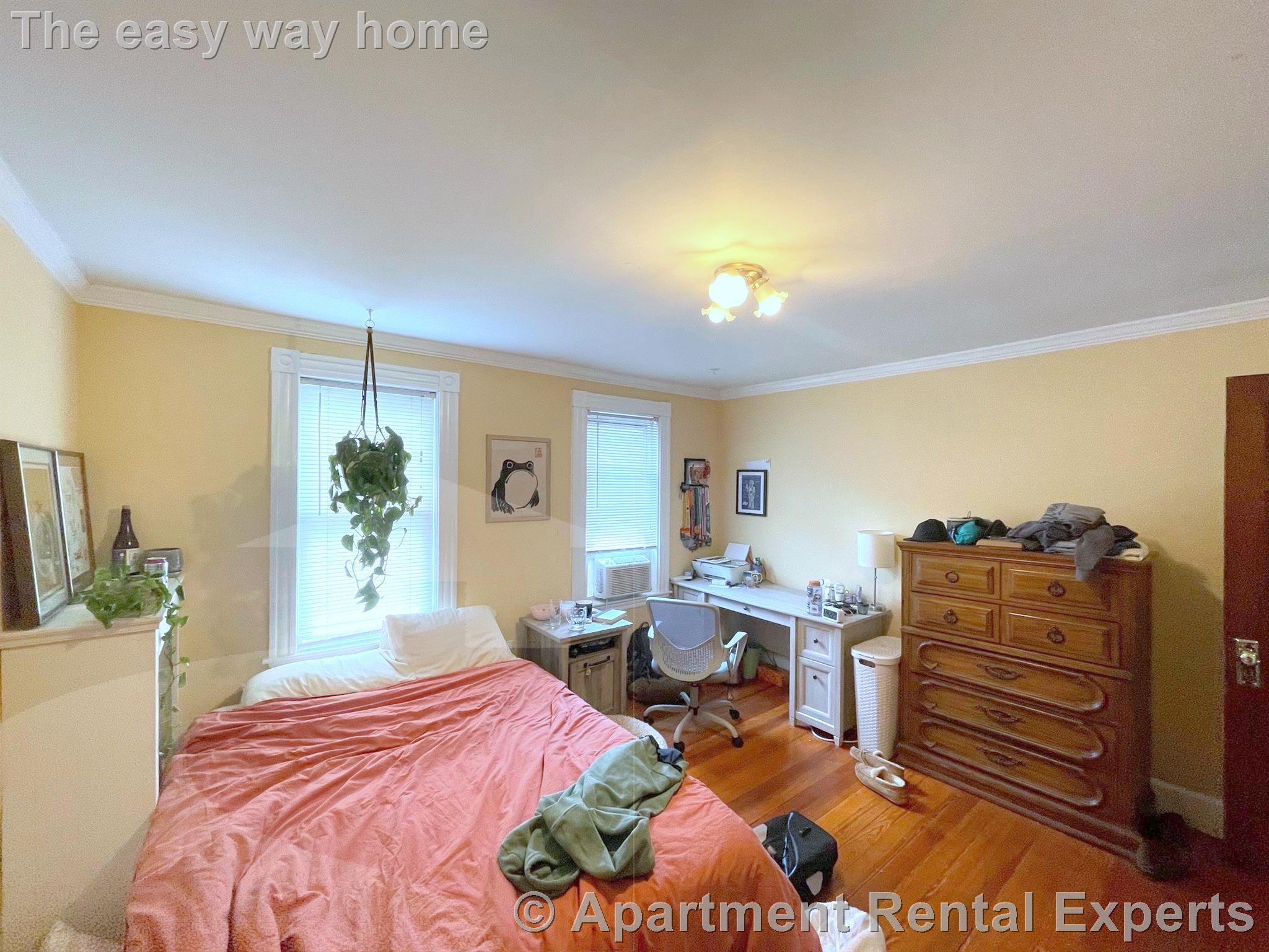 57 Simpson Ave, Davis Square