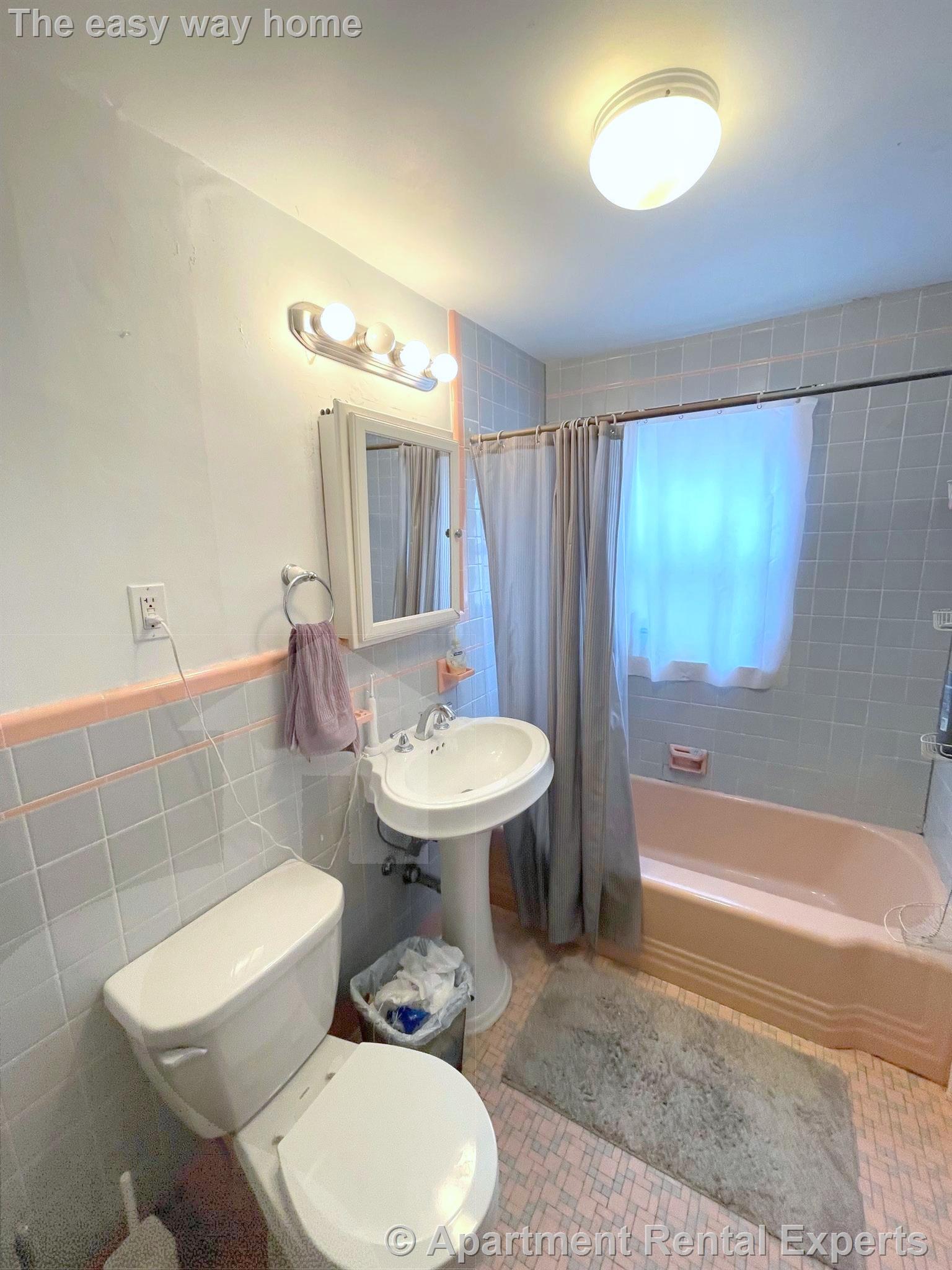 57 Simpson Ave, Davis Square