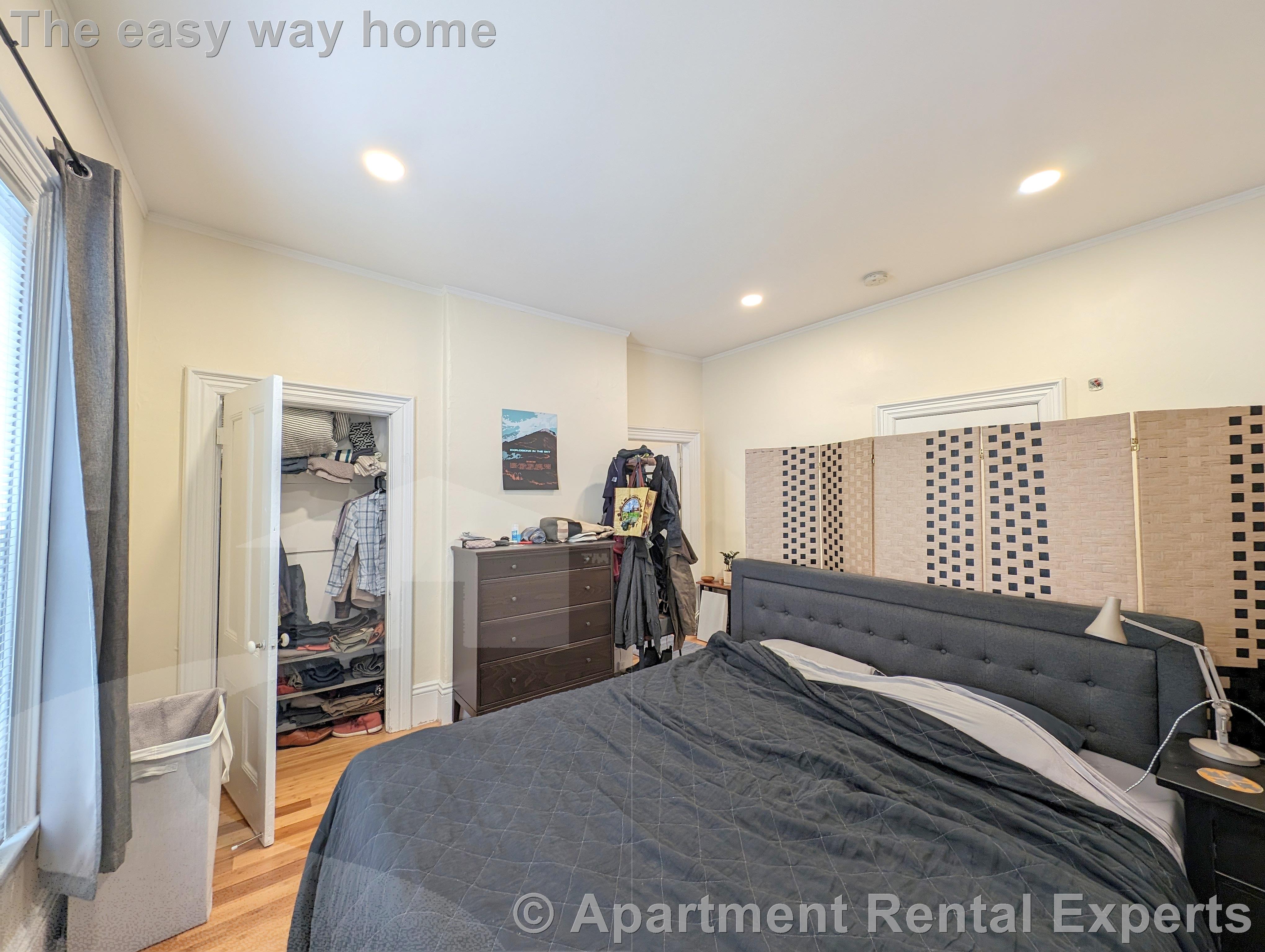 19 Cameron Ave, Davis Square