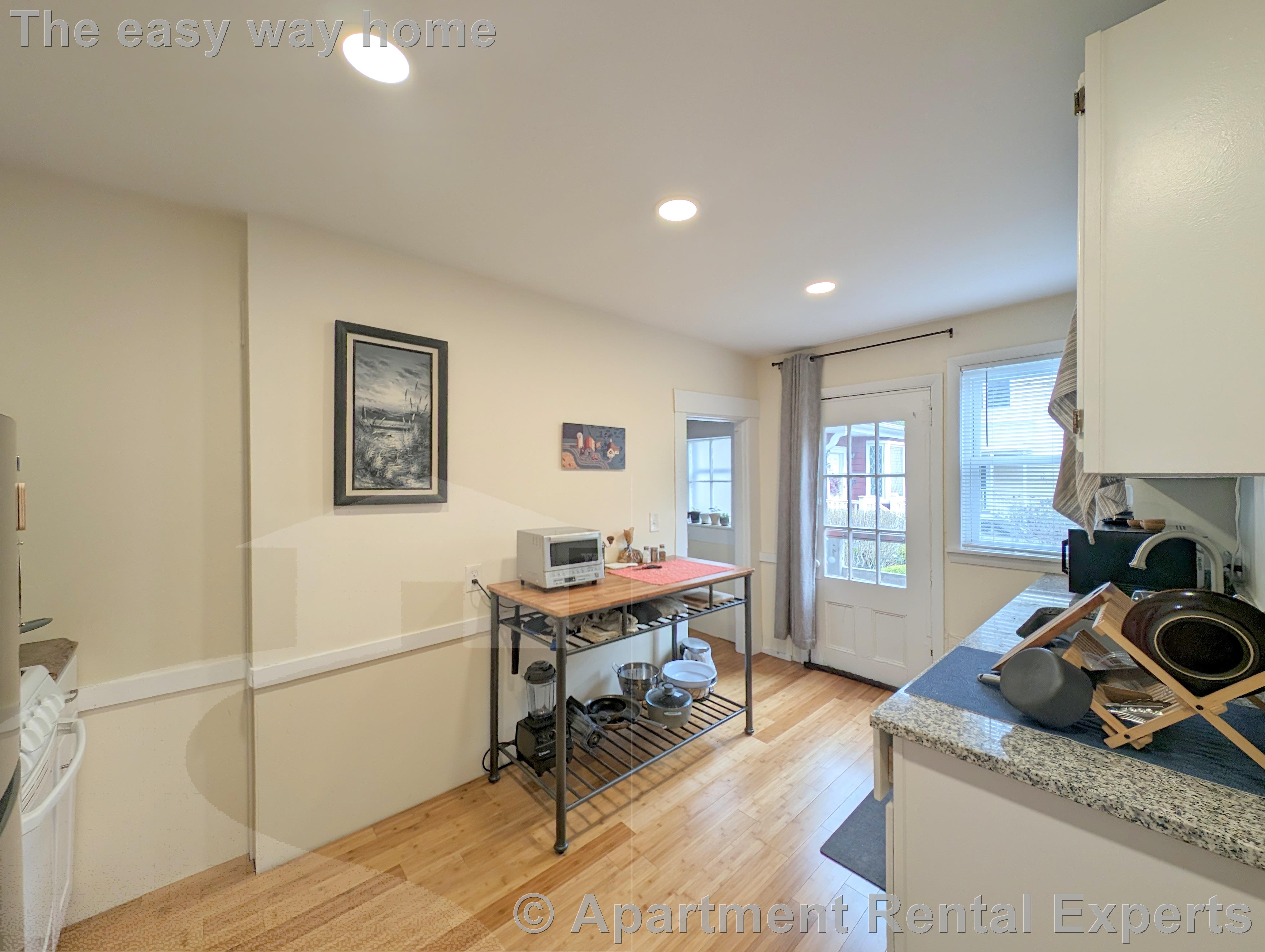 19 Cameron Ave, Davis Square