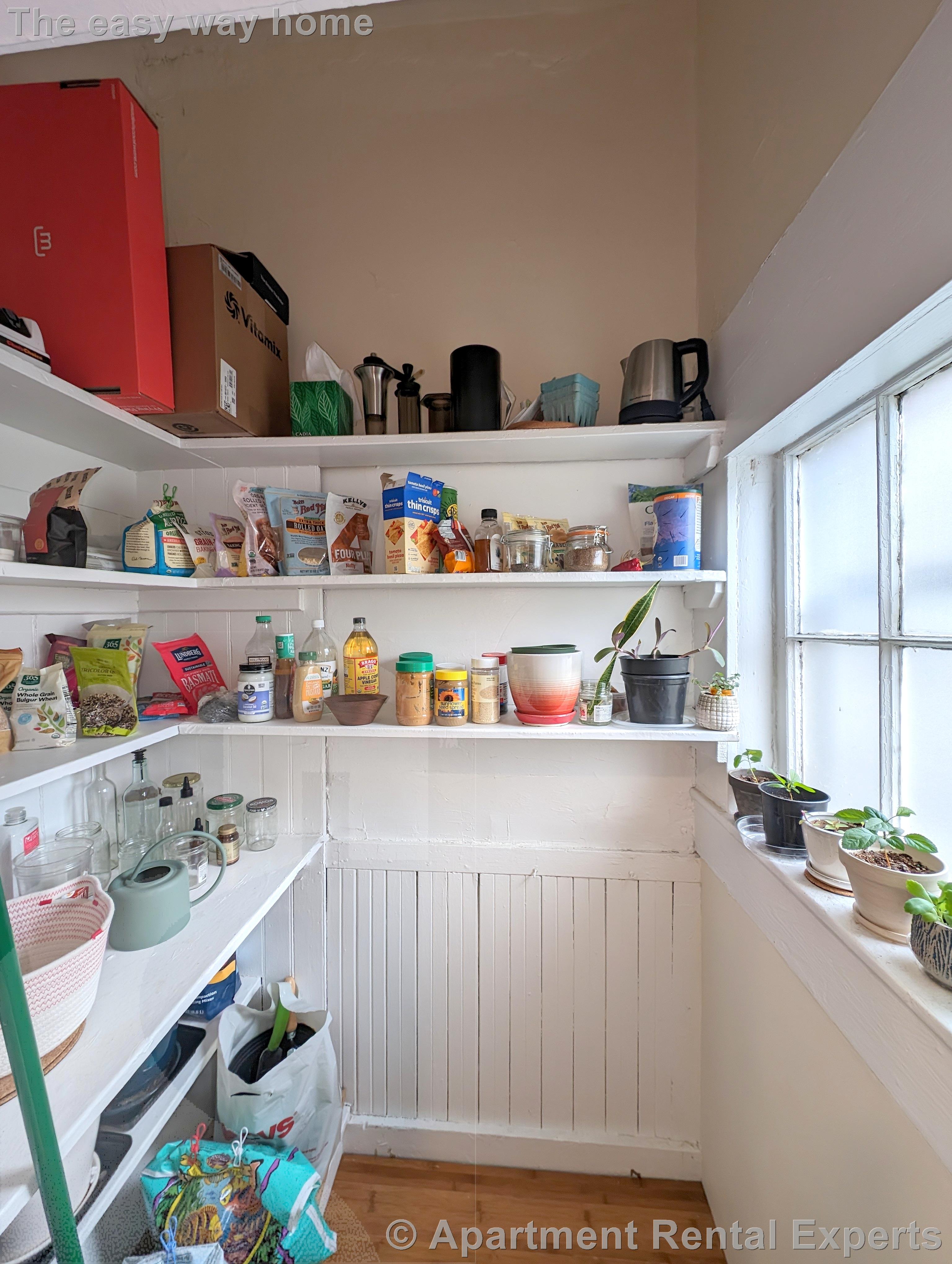 19 Cameron Ave, Davis Square