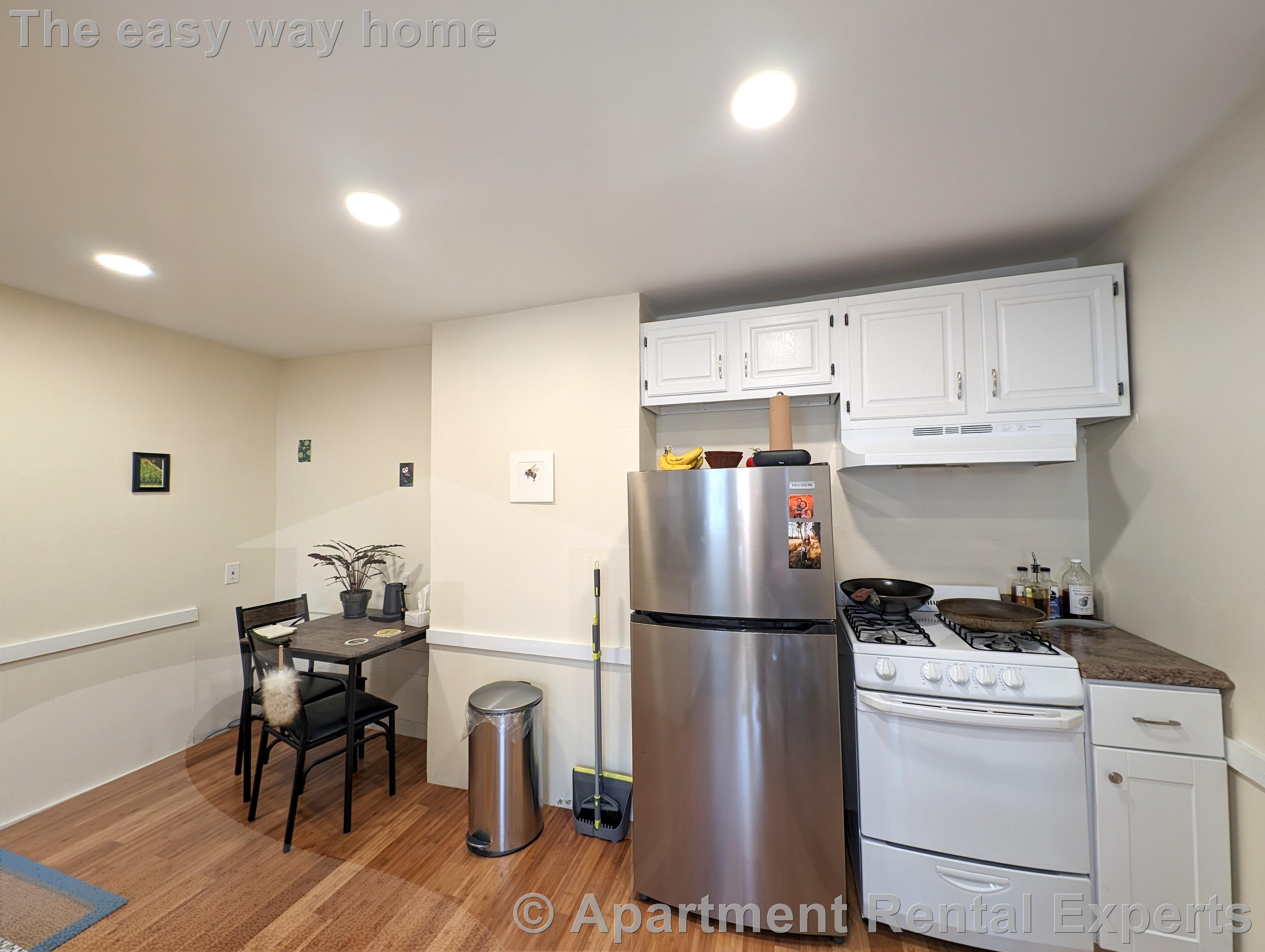 19 Cameron Ave, Davis Square