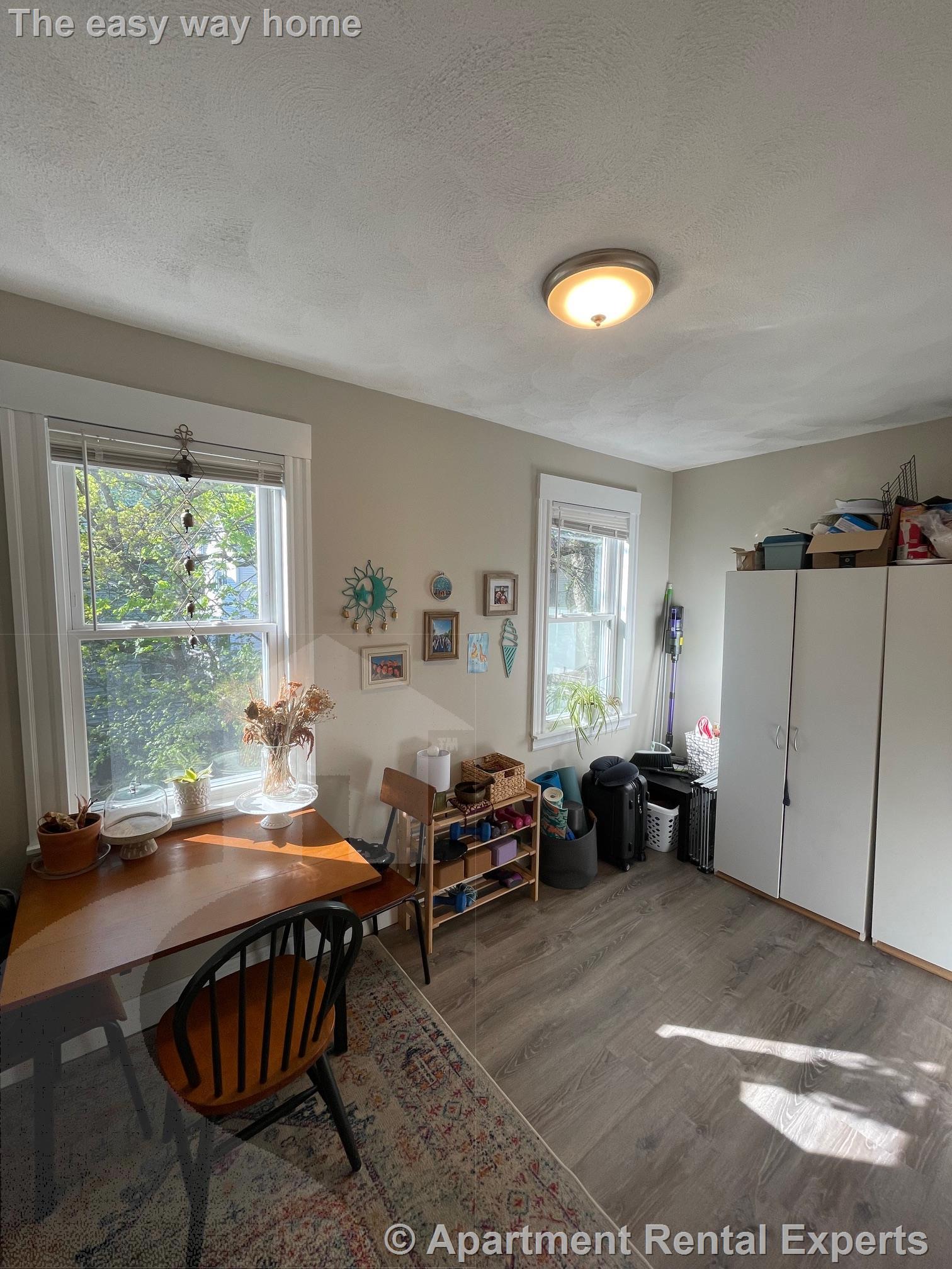 25 Jay St, Davis Square