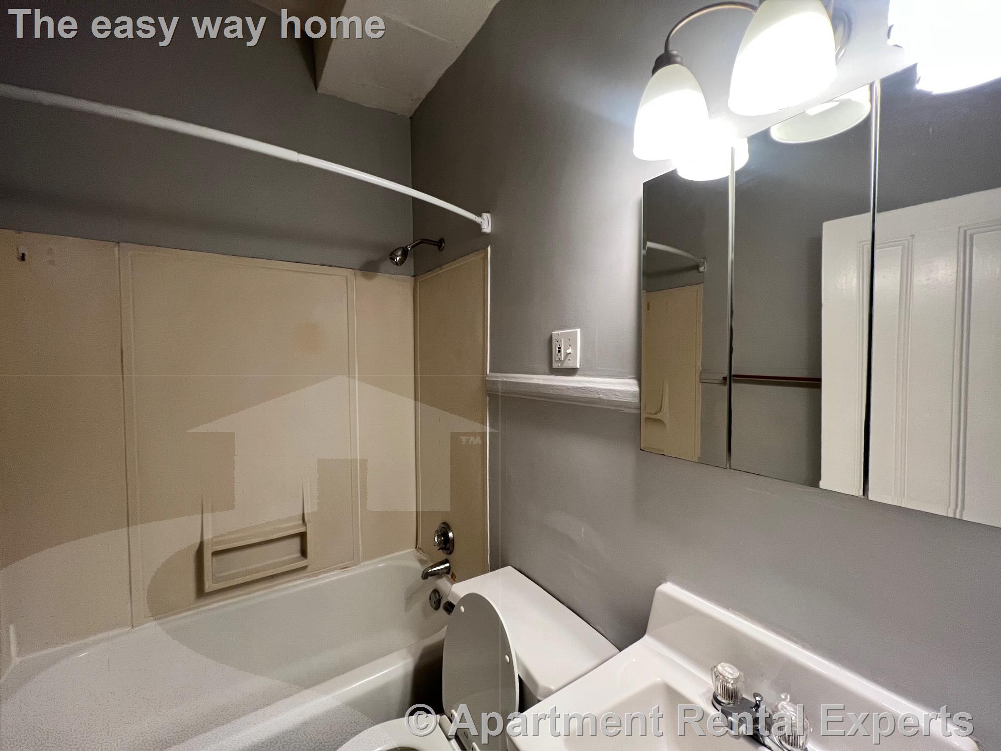 61 Adams St, Winter Hill