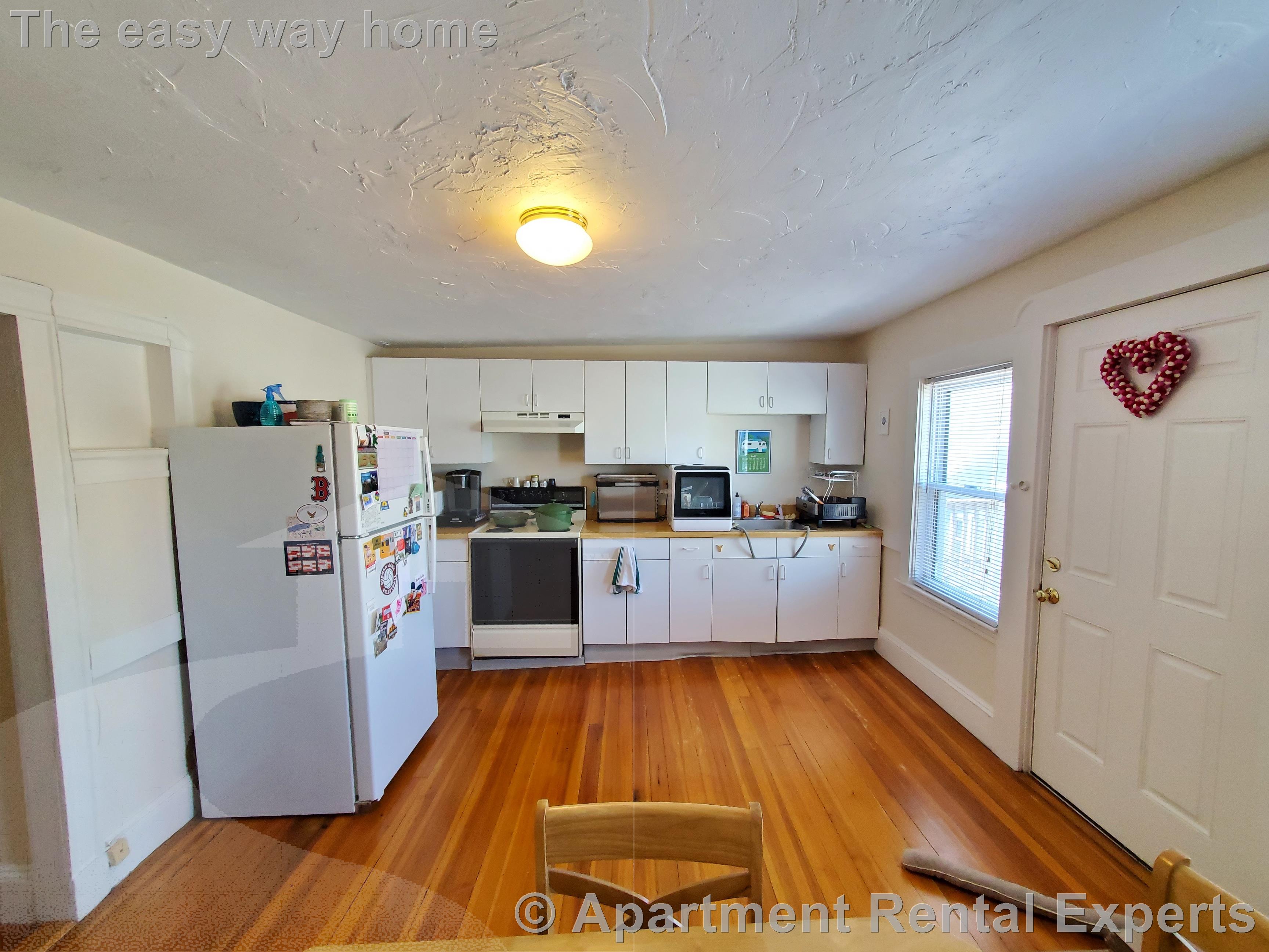 52 Simpson Ave, Davis Square