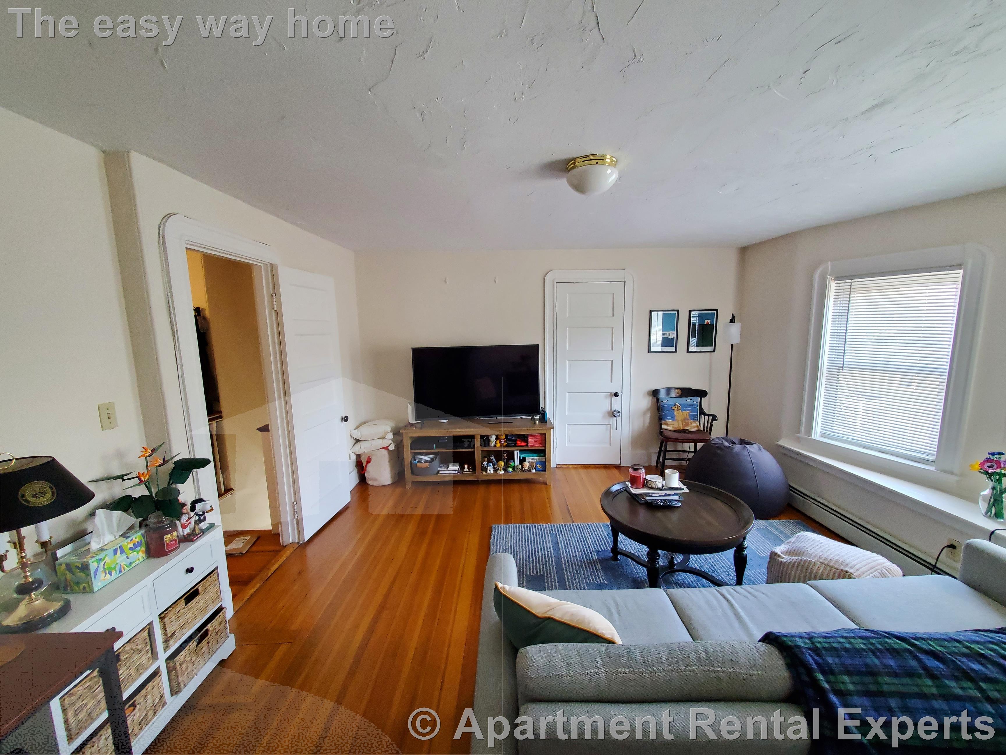 52 Simpson Ave, Davis Square