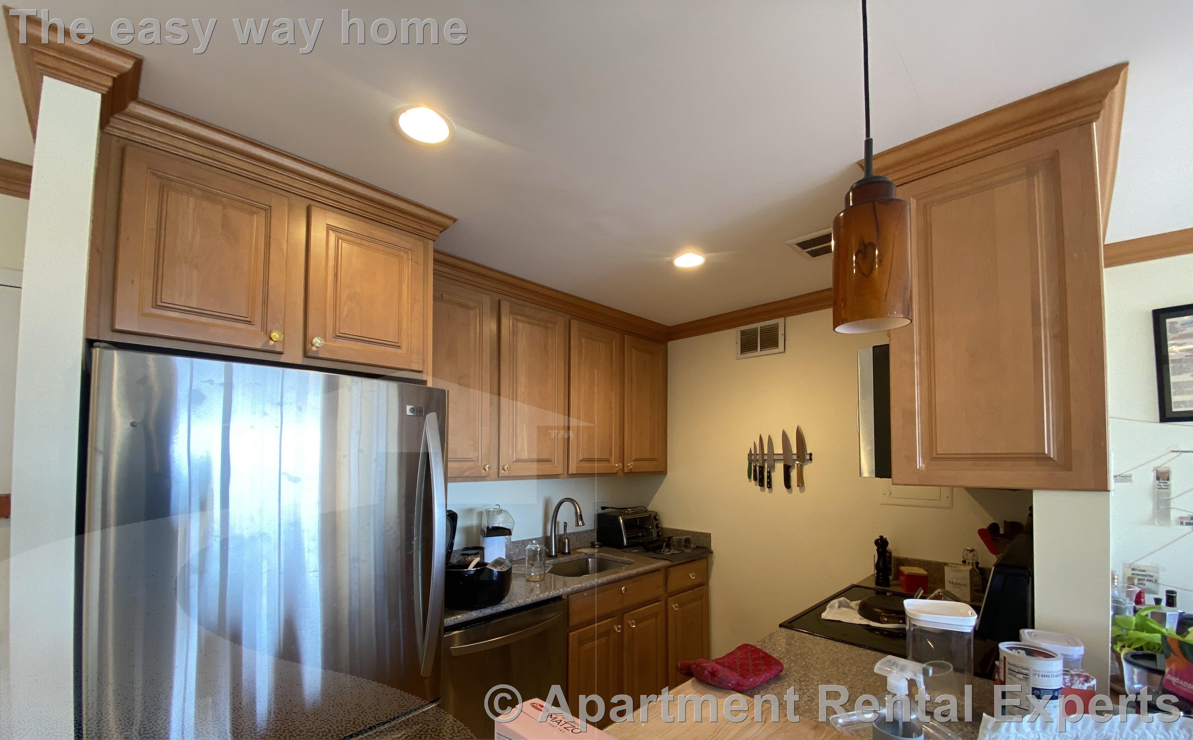 1105 Massachusetts Ave, Harvard Square