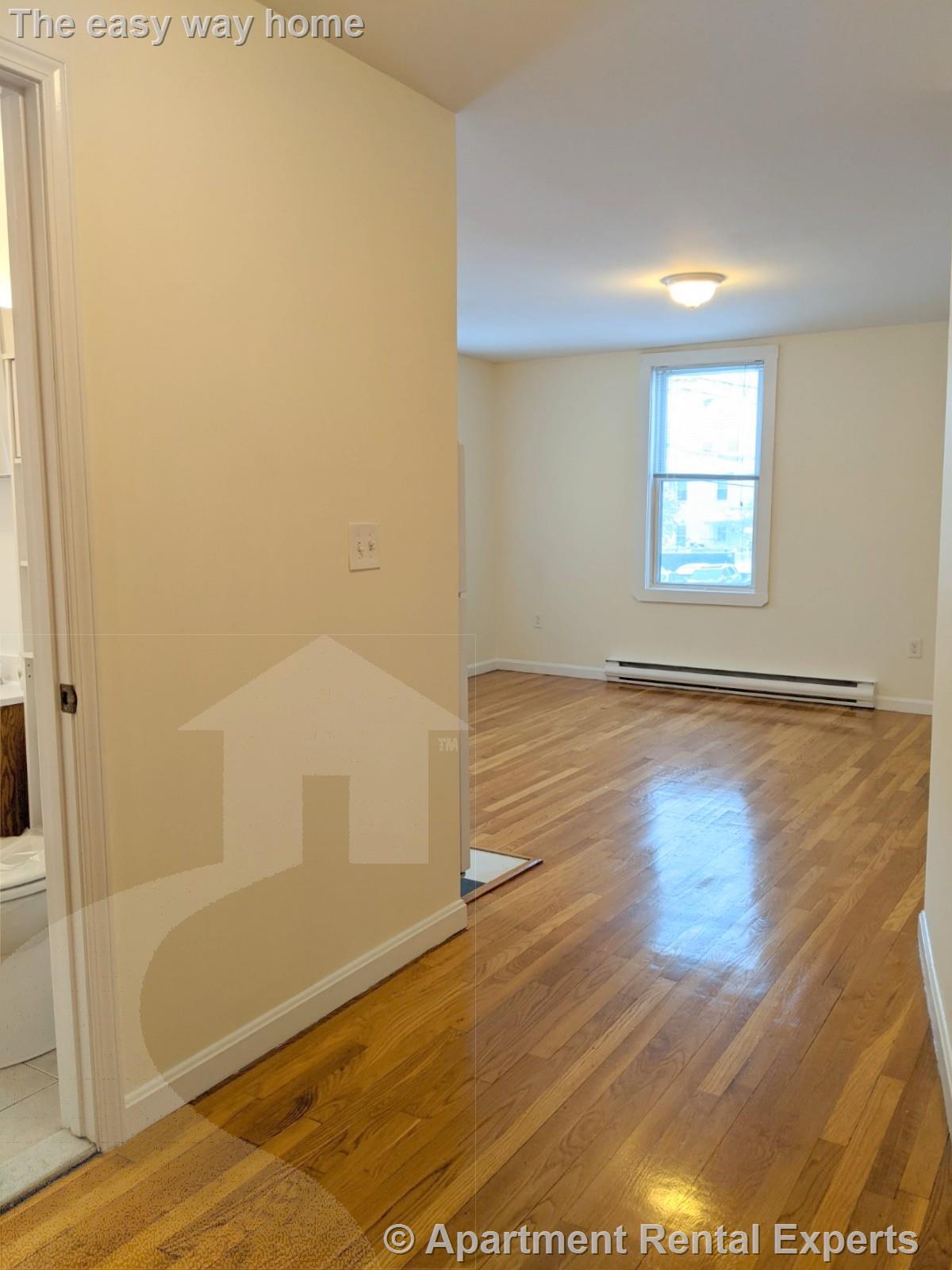 35 Davis Sq, Davis Square