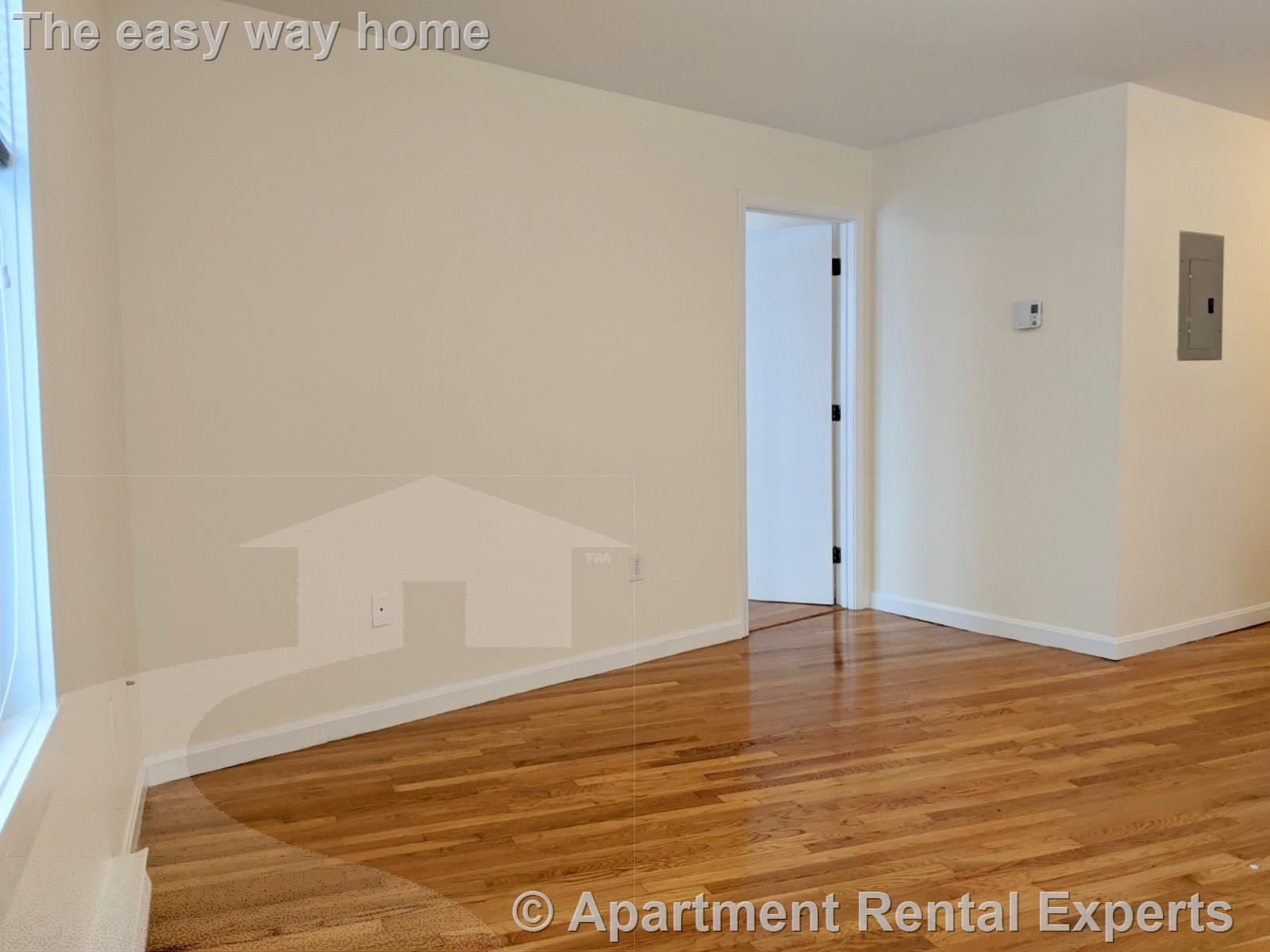 35 Davis Sq, Davis Square