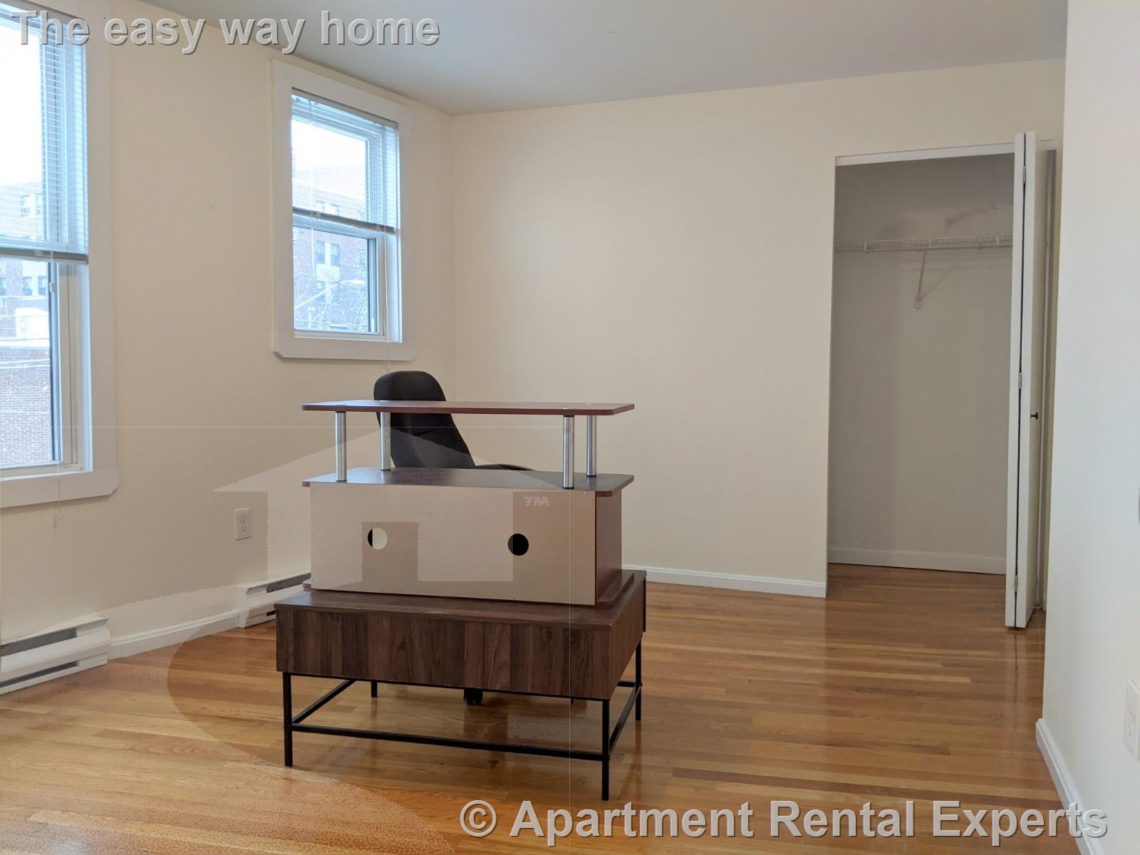 35 Davis Sq, Davis Square