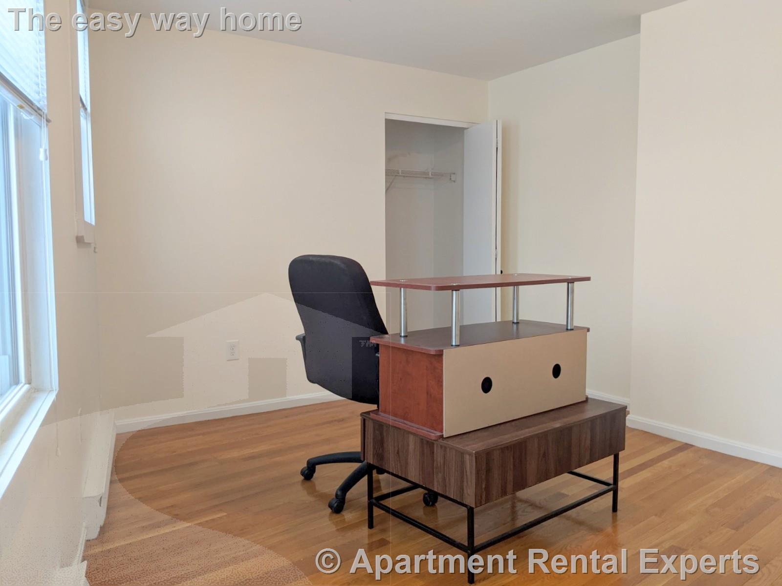 35 Davis Sq, Davis Square