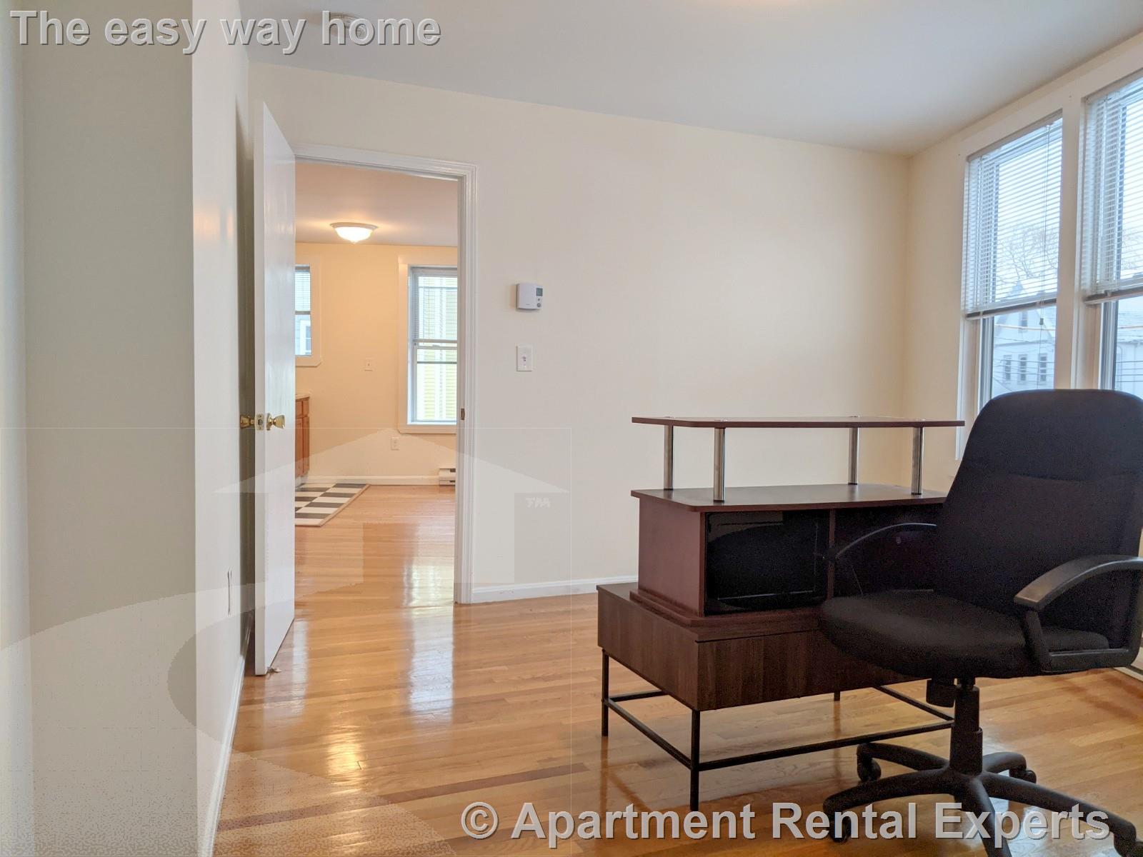 35 Davis Sq, Davis Square