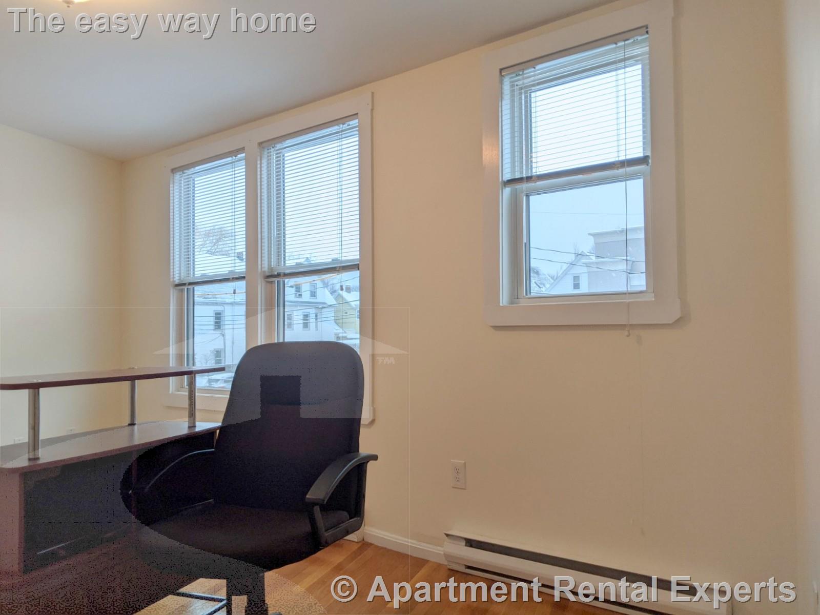 35 Davis Sq, Davis Square