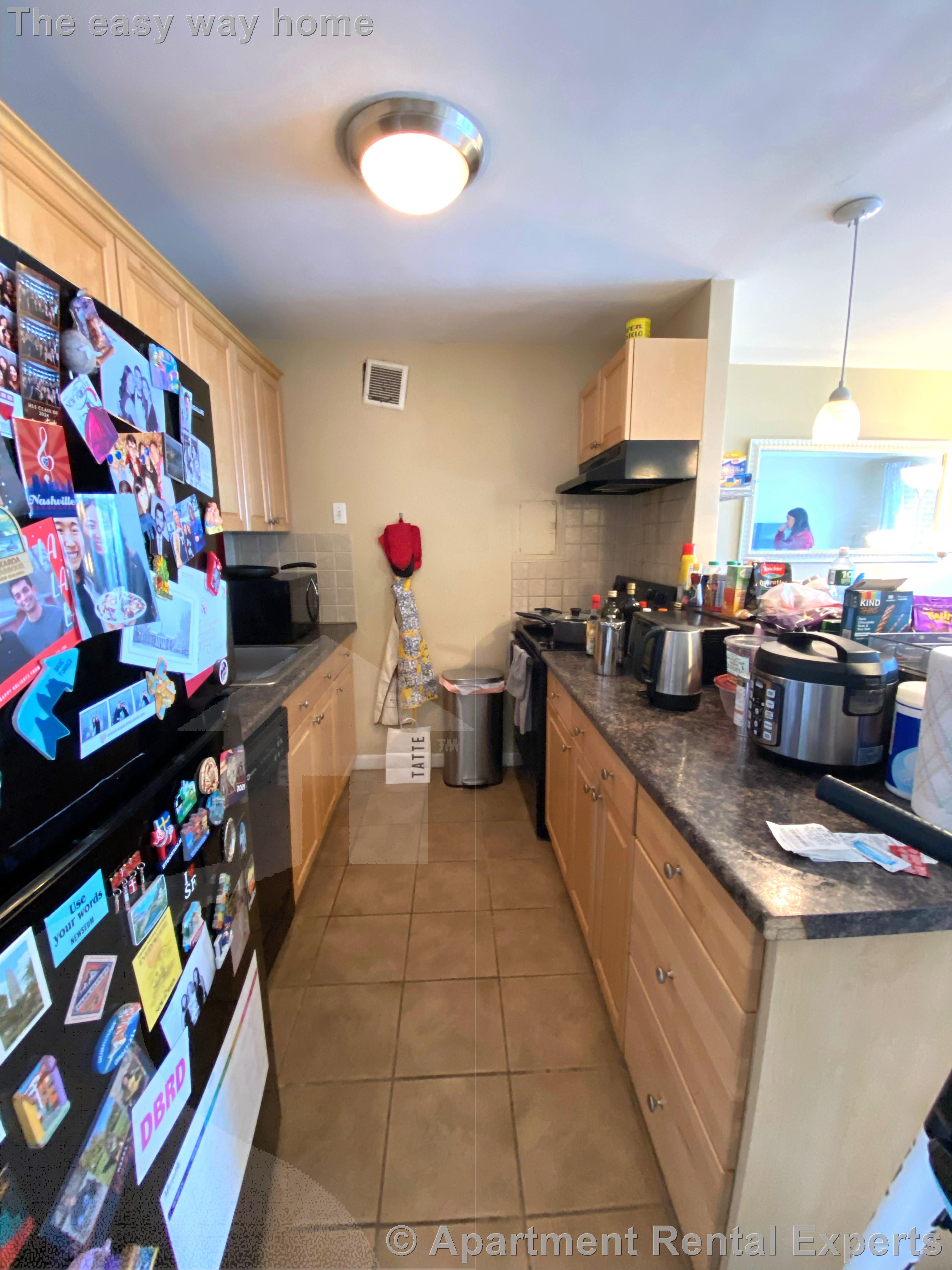 1105 Massachusetts Ave, Harvard Square