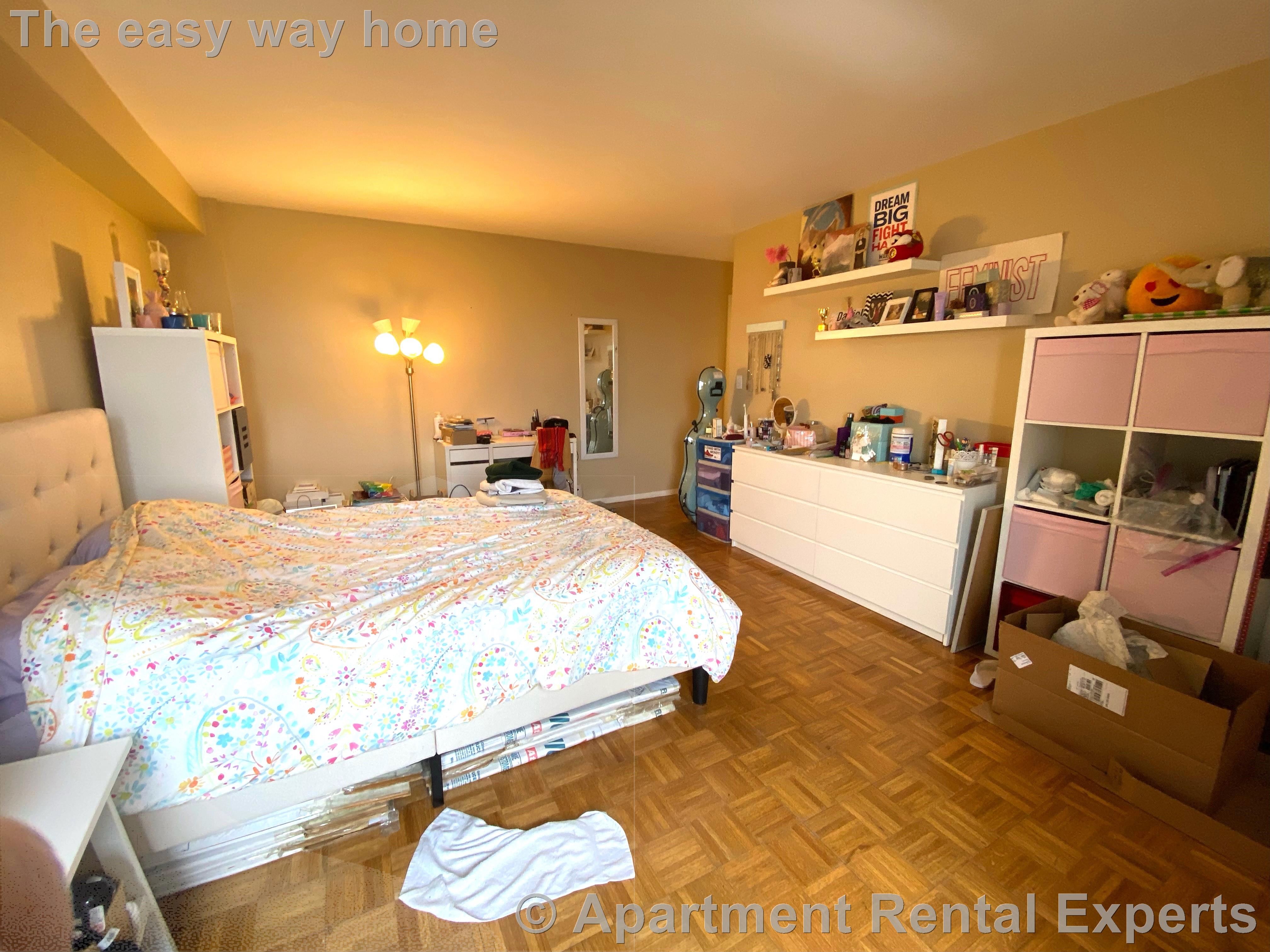 1105 Massachusetts Ave, Harvard Square