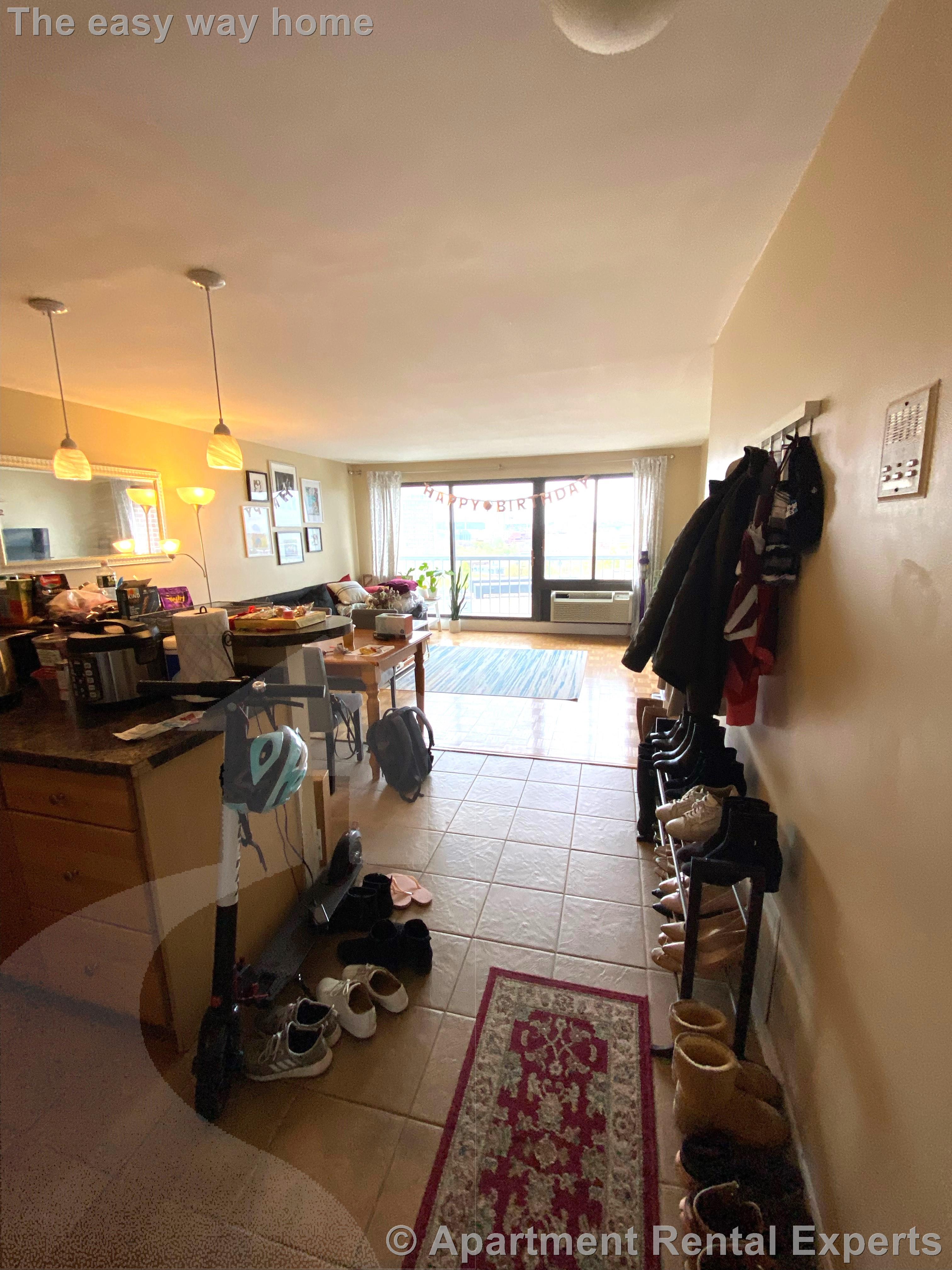 1105 Massachusetts Ave, Harvard Square