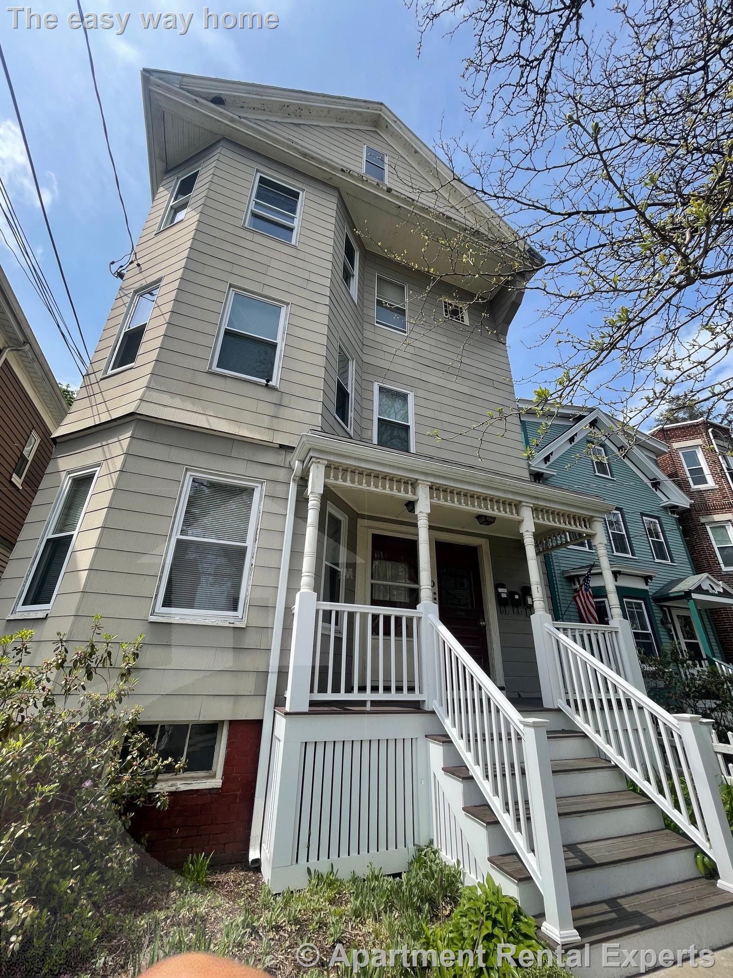 10 Chandler St, Davis Square