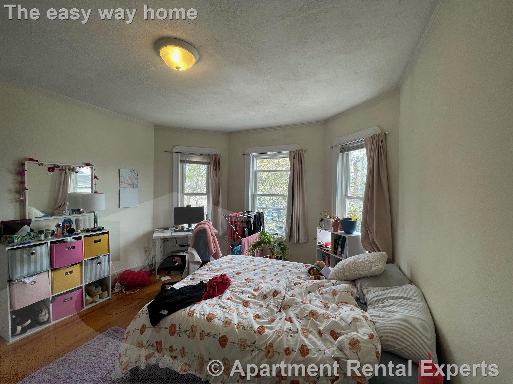 10 Chandler St, Davis Square