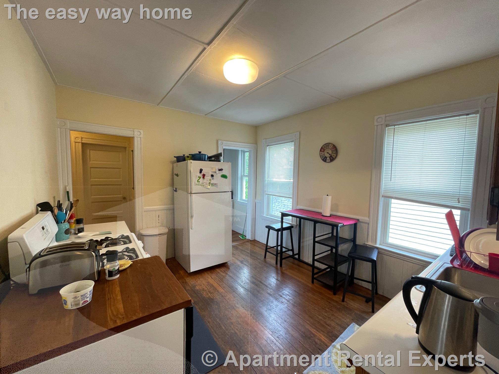 10 Chandler St, Davis Square