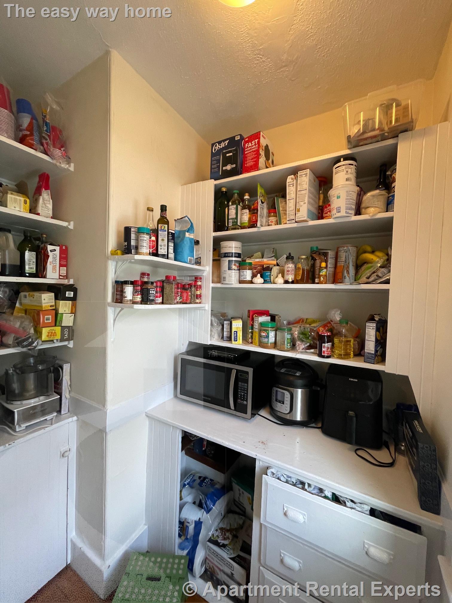 10 Chandler St, Davis Square