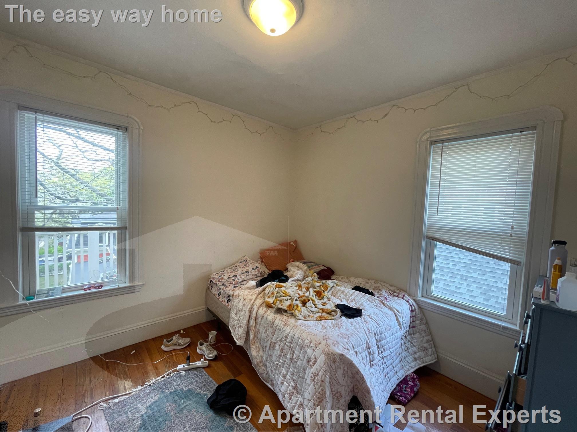 10 Chandler St, Davis Square