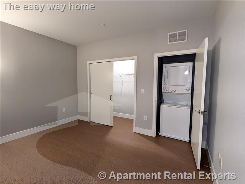 10 Inner Belt Rd, Union Square