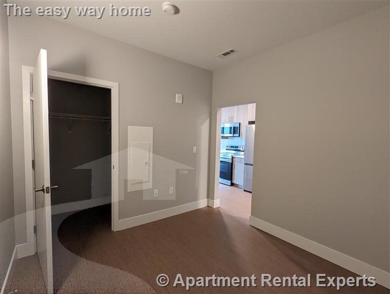 10 Inner Belt Rd, Union Square