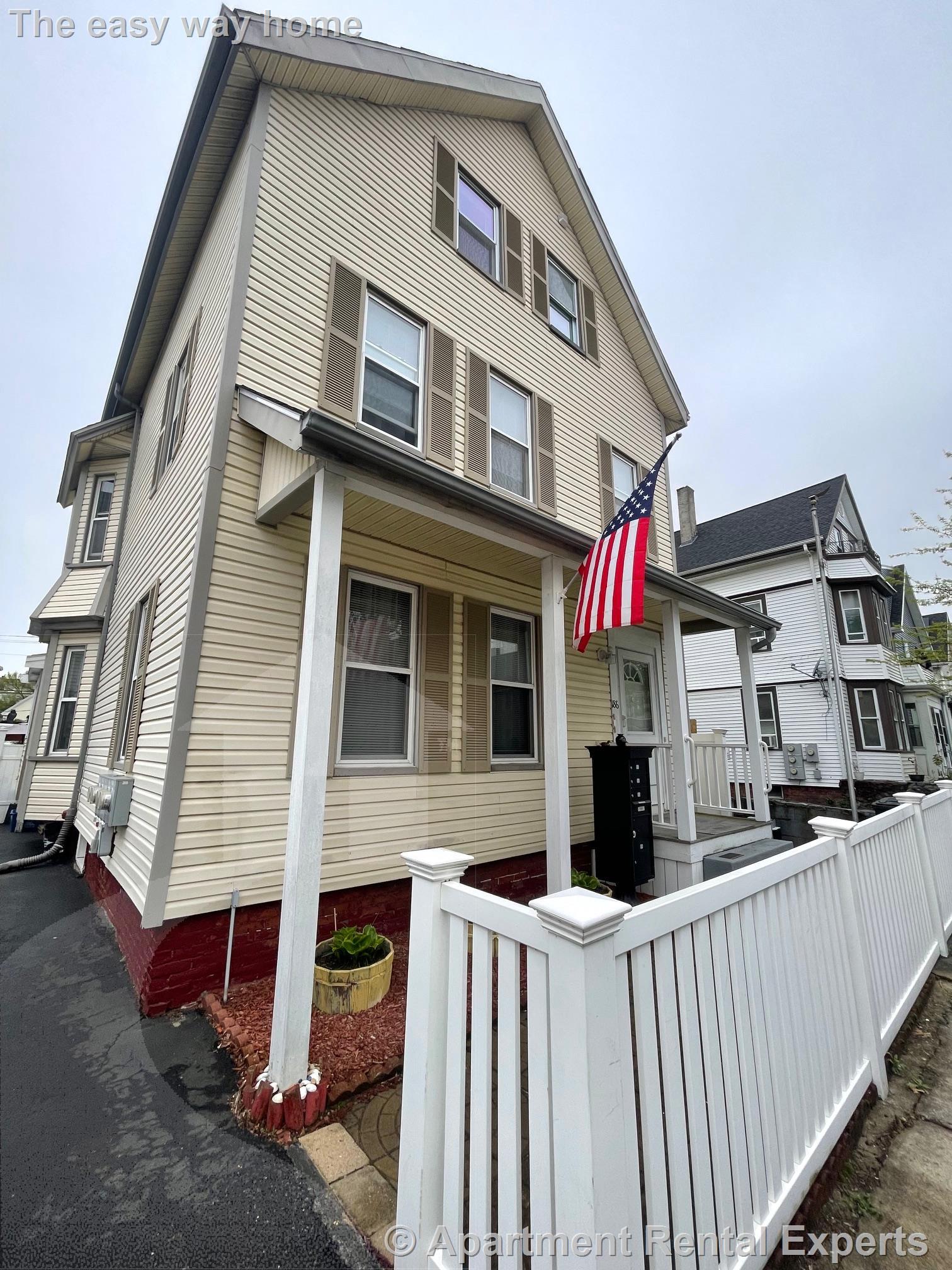 186 Pearl St, East Somerville