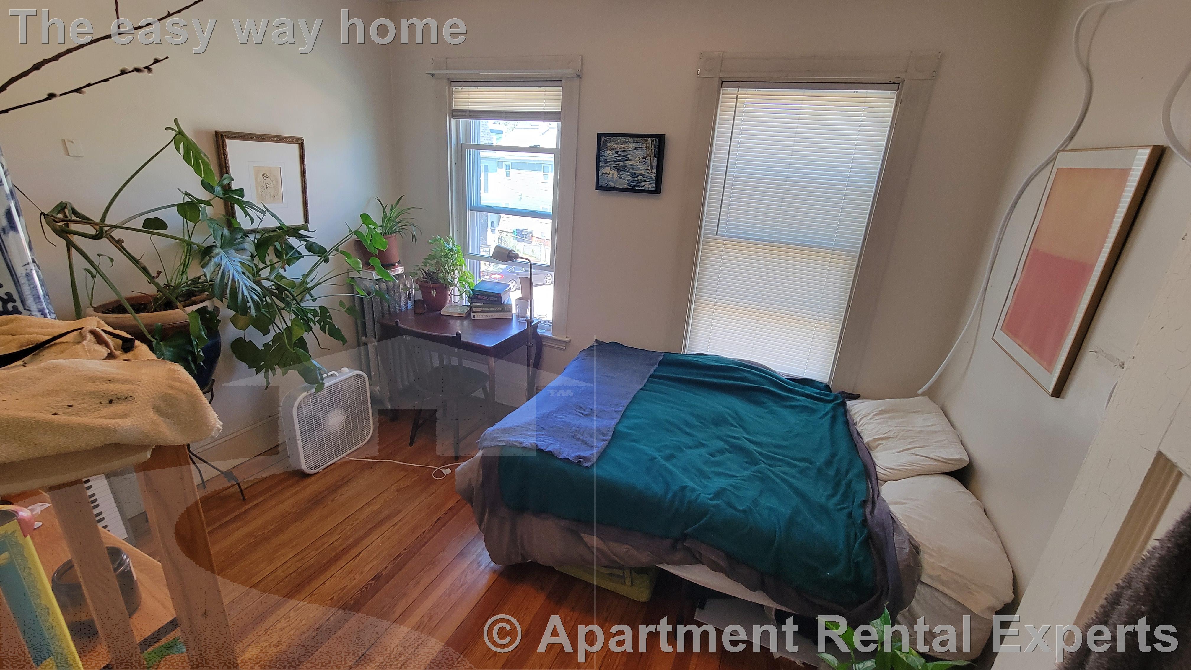 158 River St, Central Square