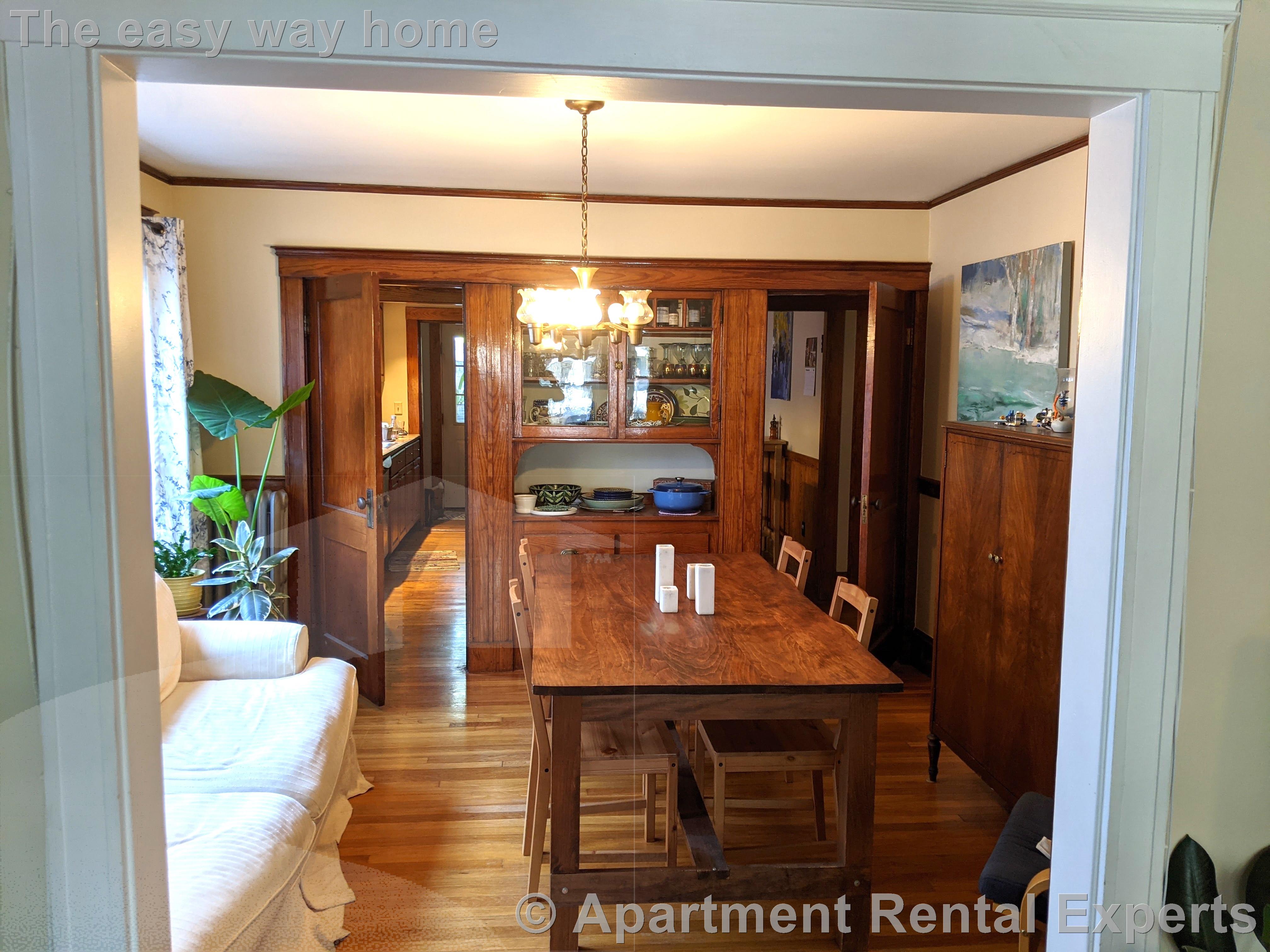 37 Irvington Rd, Tufts